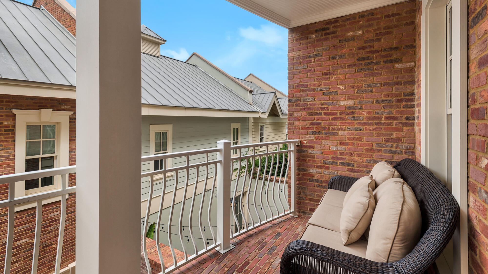 PROMINENCE/LUXURY TOWNHOMES - Residential