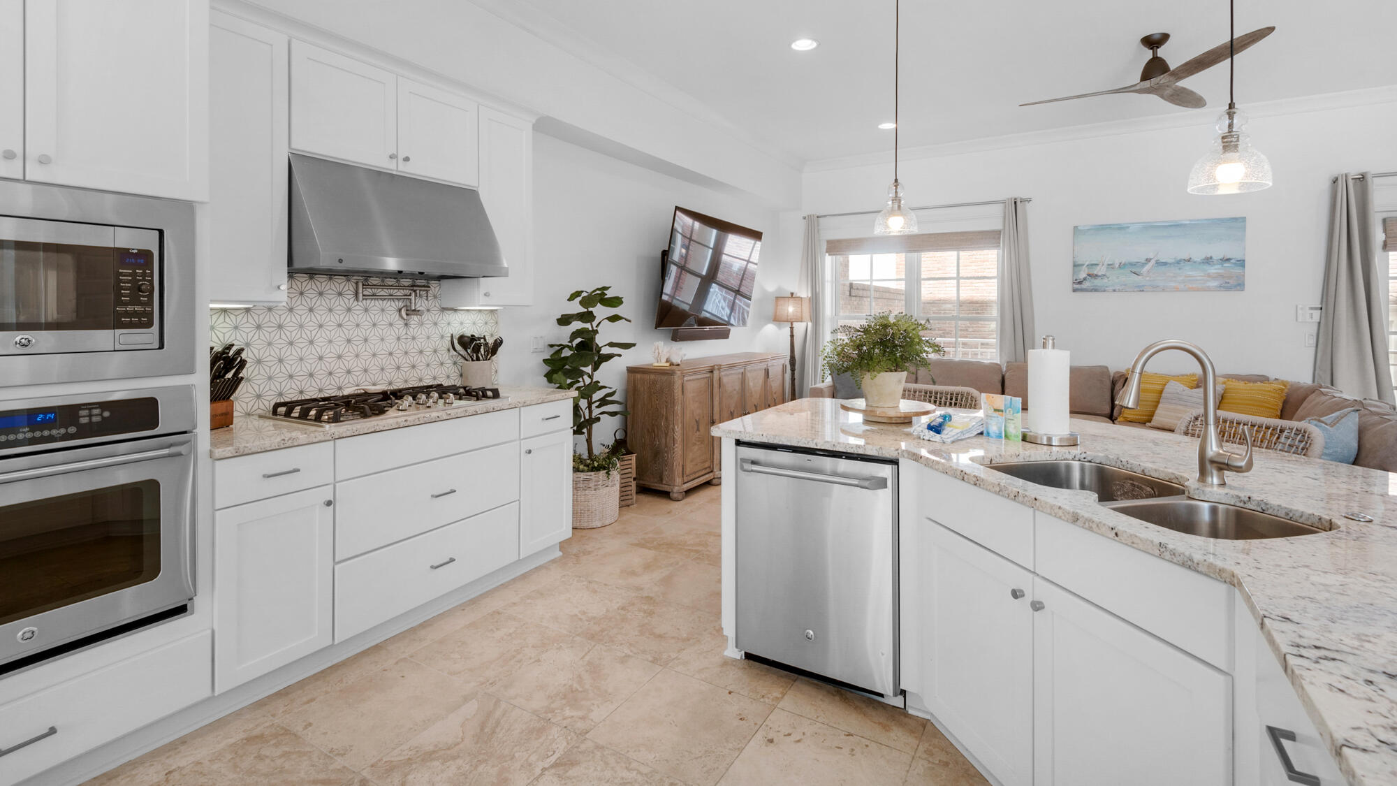 PROMINENCE/LUXURY TOWNHOMES - Residential