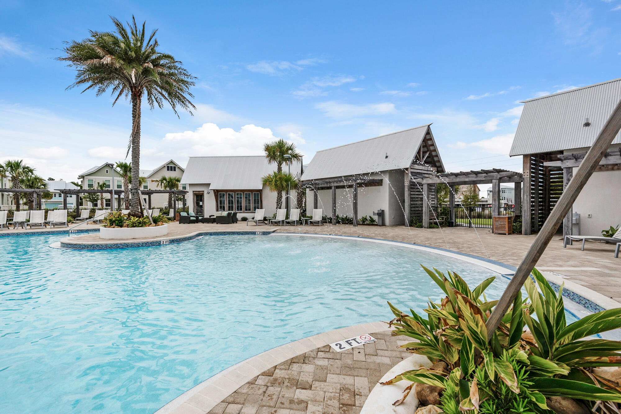 PROMINENCE/LUXURY TOWNHOMES - Residential