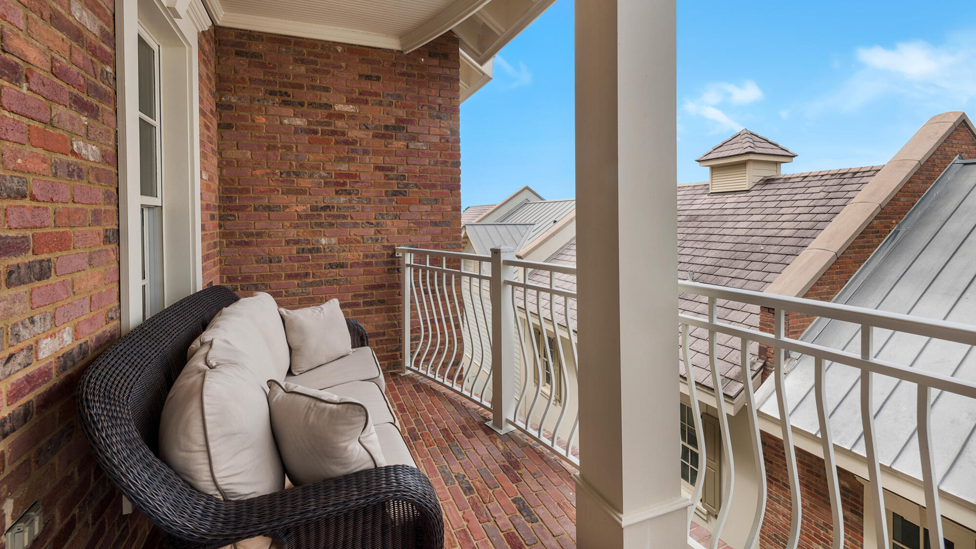 PROMINENCE/LUXURY TOWNHOMES - Residential