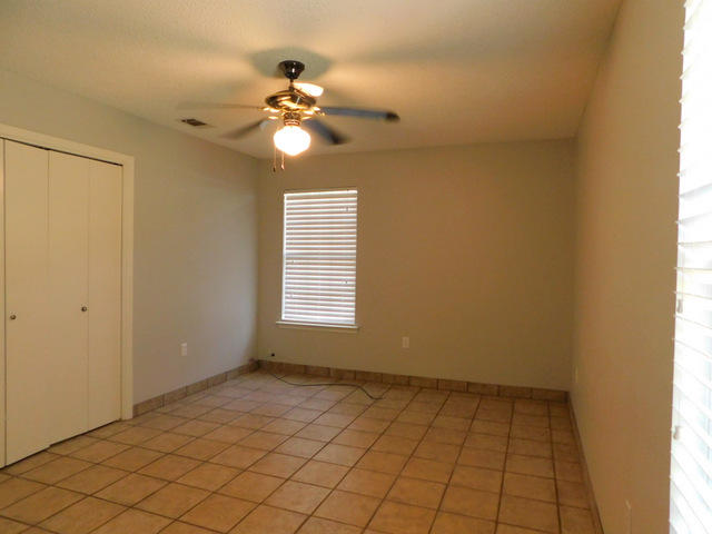 NORTHVIEW ESTATES 3RD ADDN - Residential