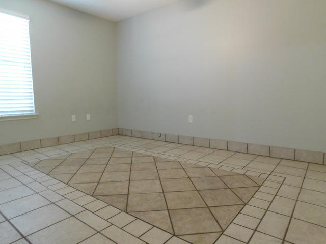 NORTHVIEW ESTATES 3RD ADDN - Residential