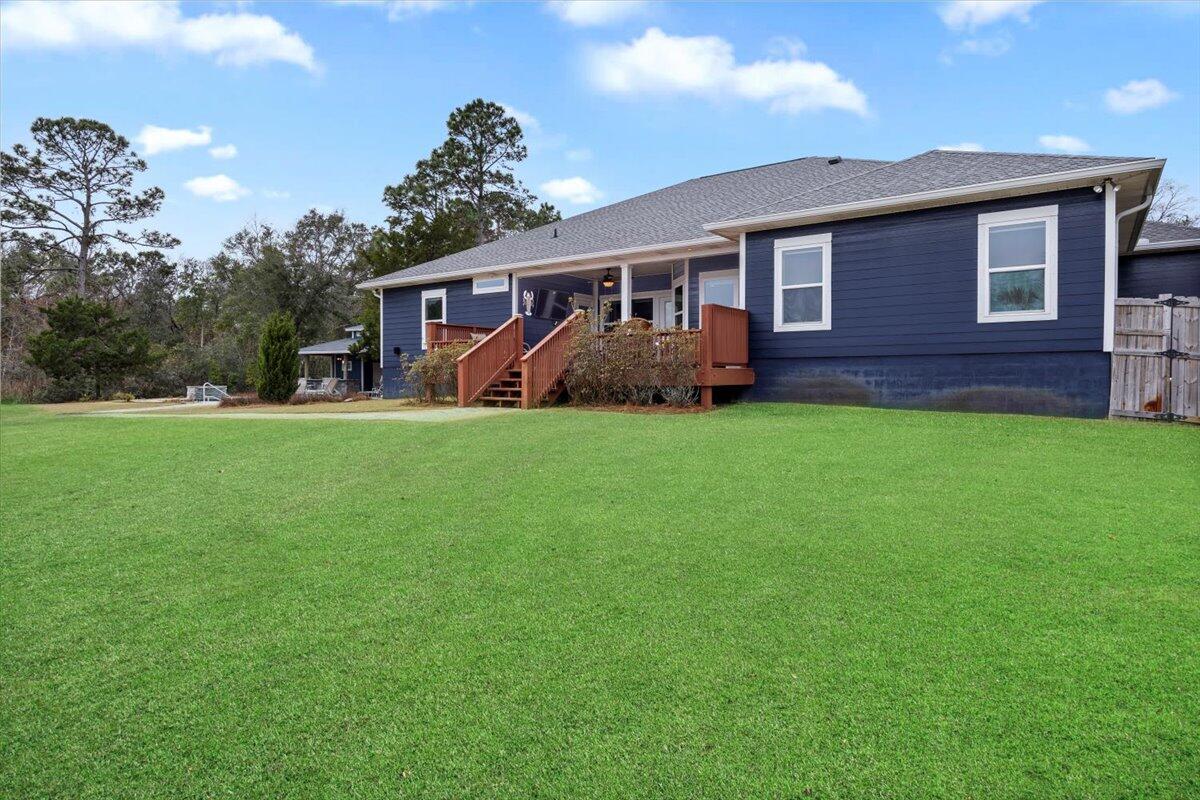 ROBLEDAL ESTATES - Residential