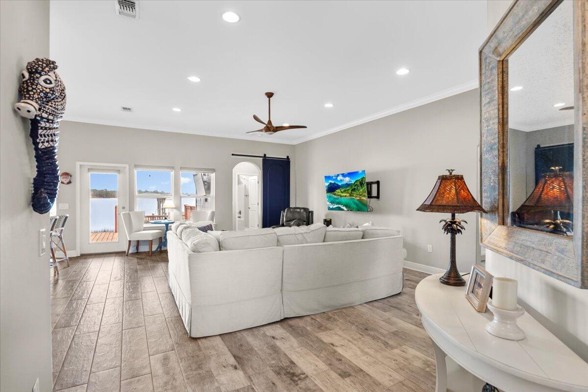 ROBLEDAL ESTATES - Residential