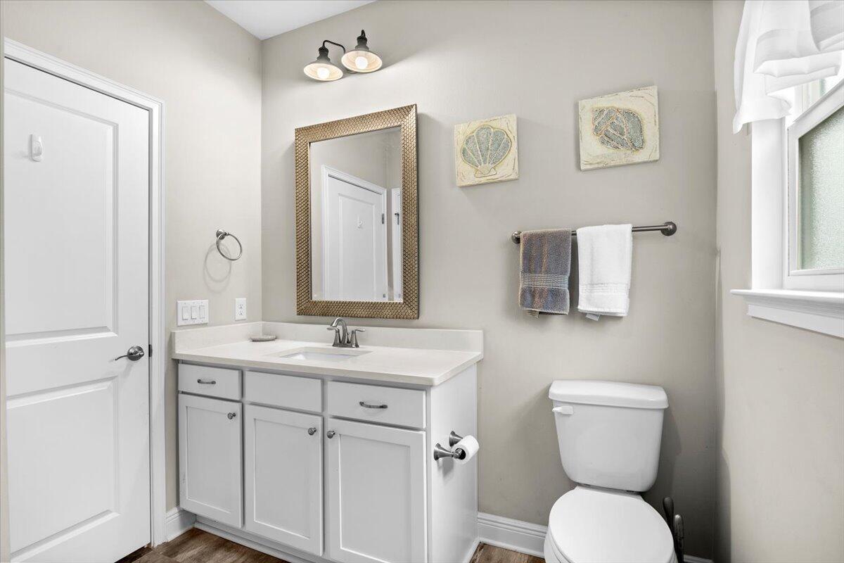 ROBLEDAL ESTATES - Residential