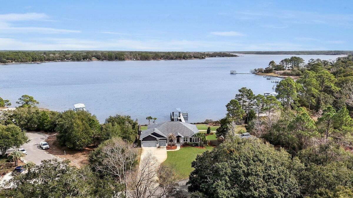 ROBLEDAL ESTATES - Residential