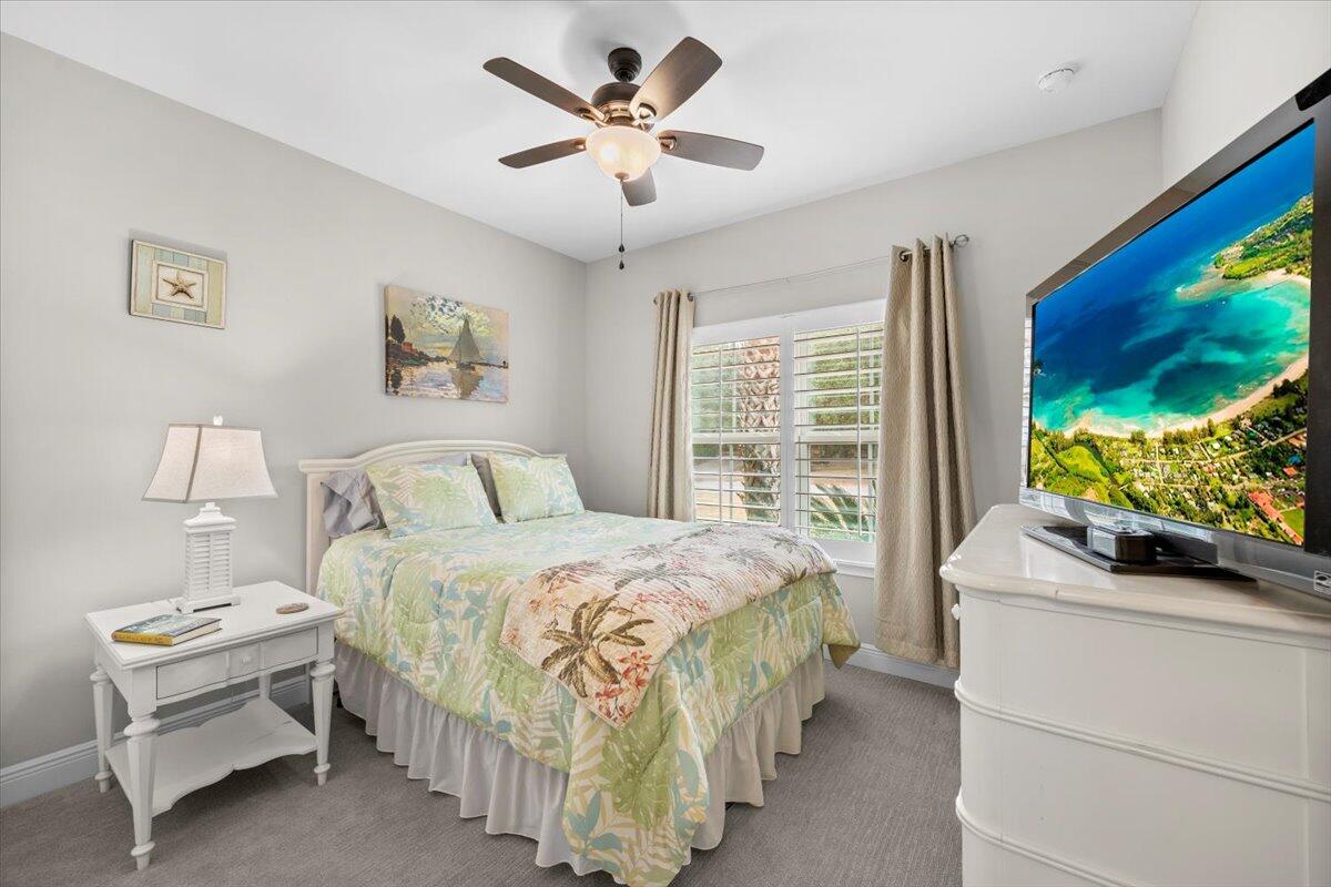 ROBLEDAL ESTATES - Residential