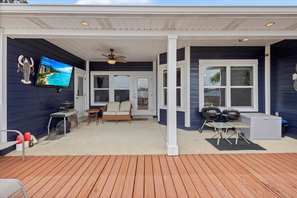 ROBLEDAL ESTATES - Residential