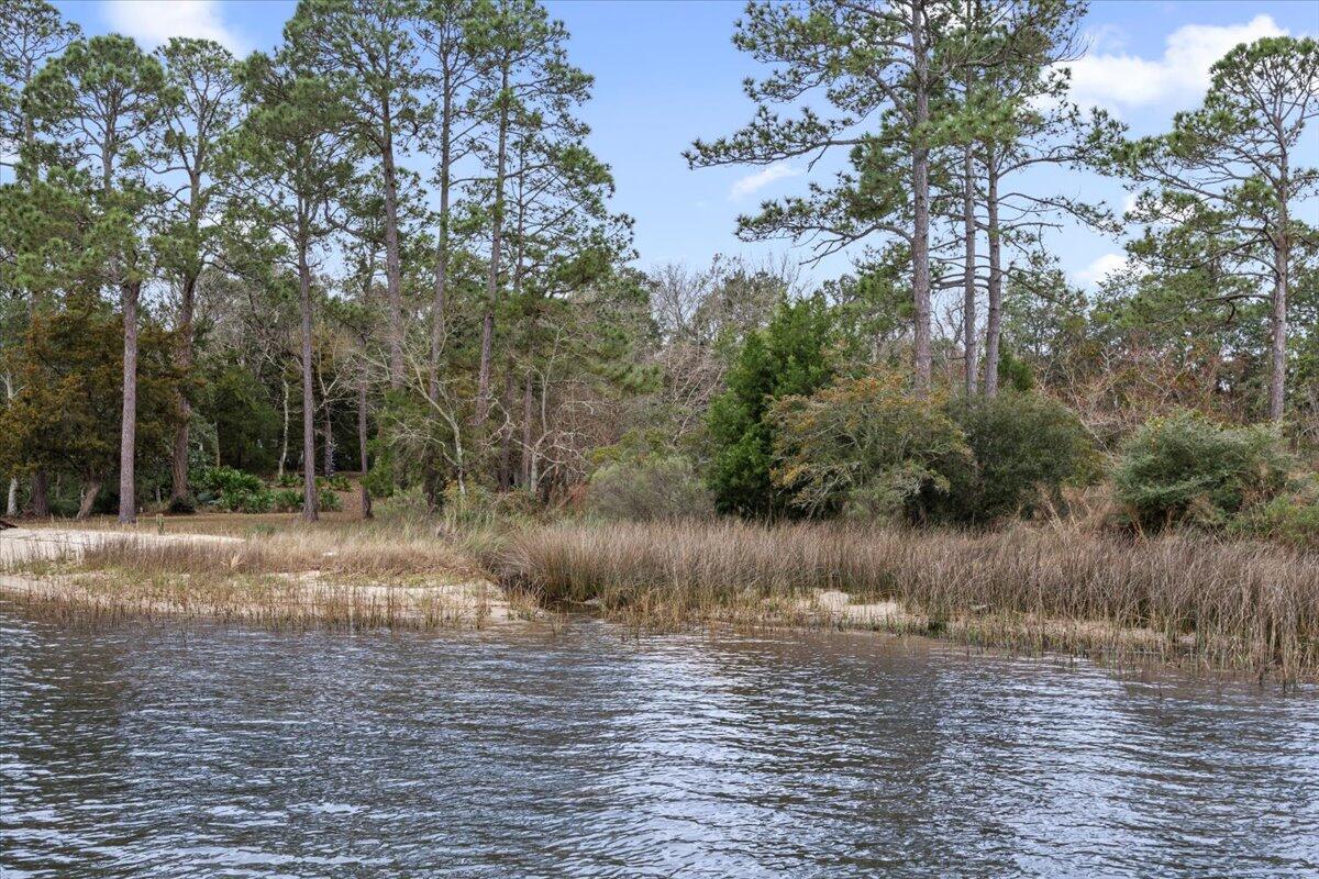 ROBLEDAL ESTATES - Residential