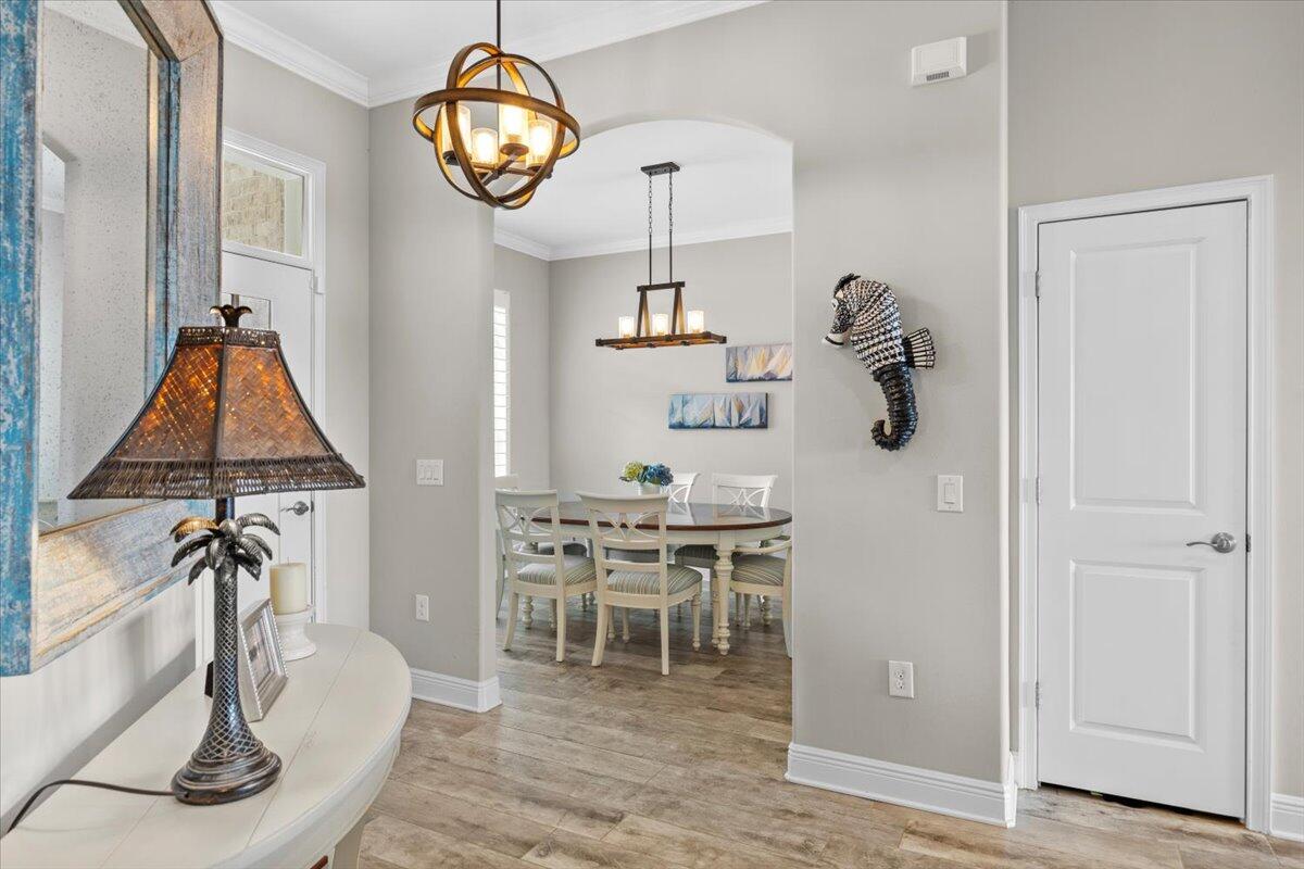 ROBLEDAL ESTATES - Residential