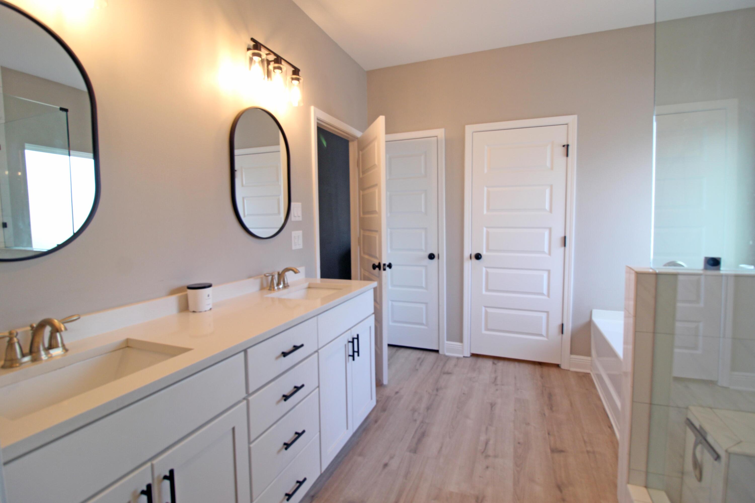 INDIAN BAY - Residential