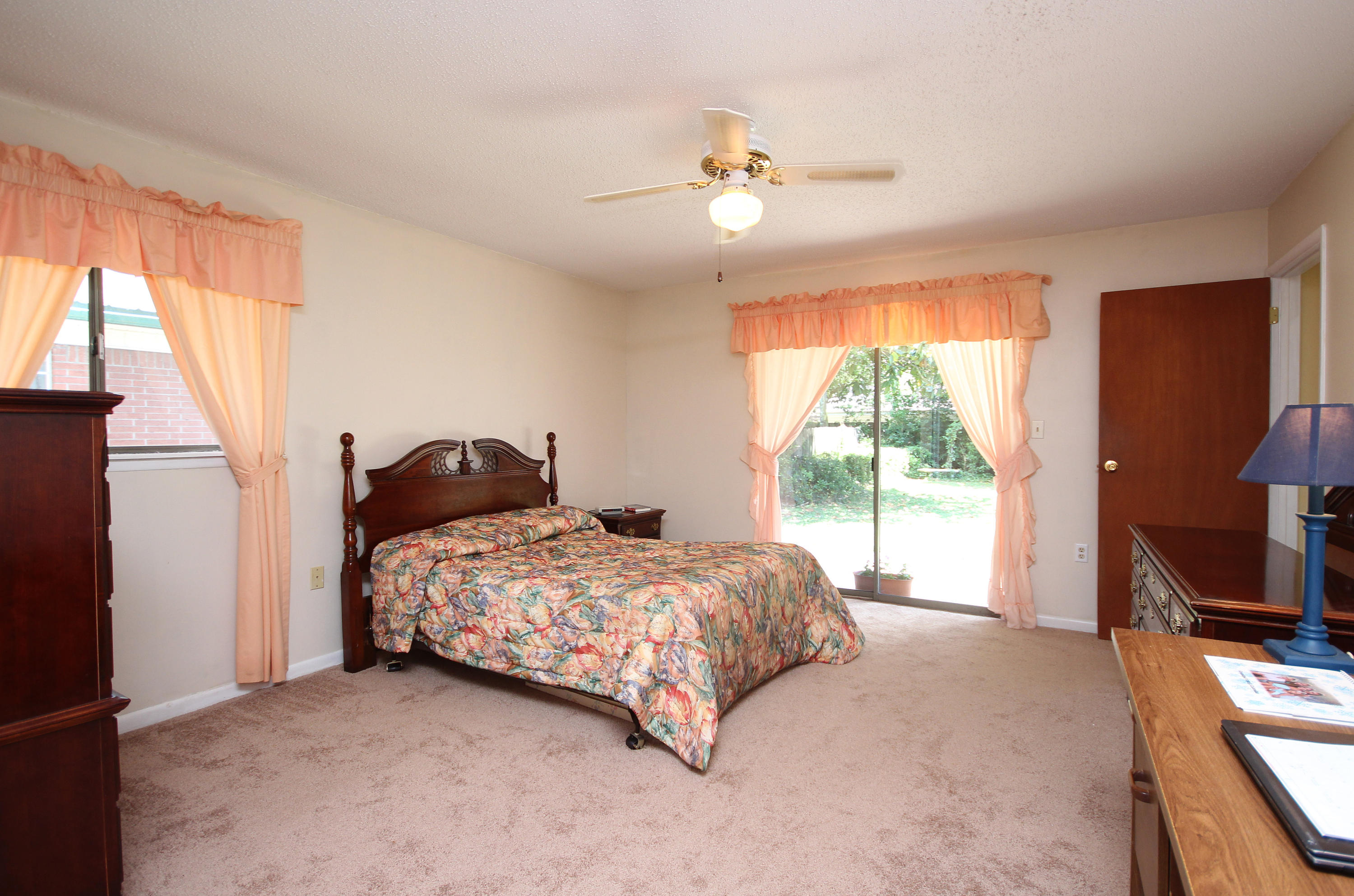 FOREST MANOR 1ST ADDN - Residential