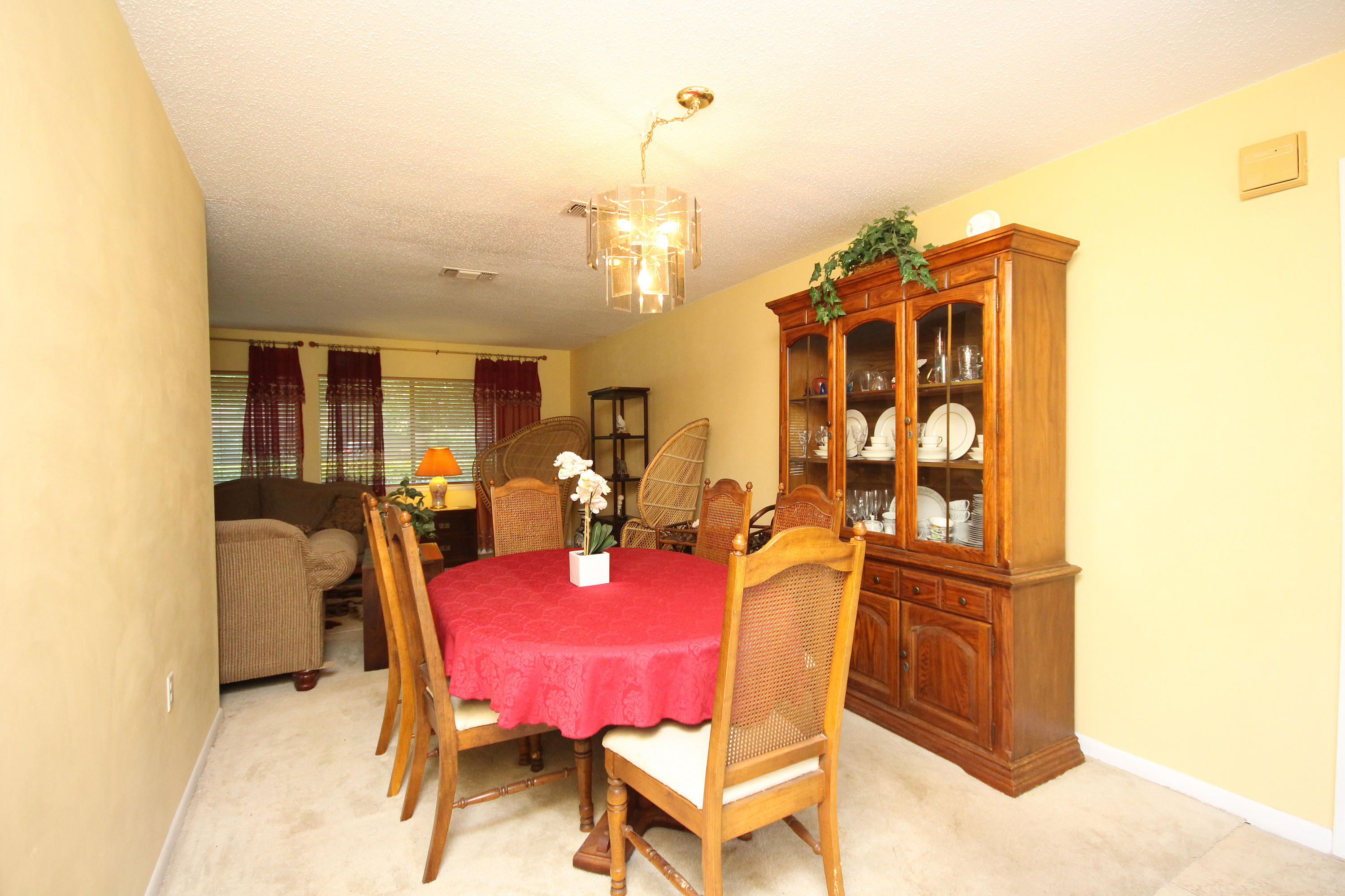 FOREST MANOR 1ST ADDN - Residential