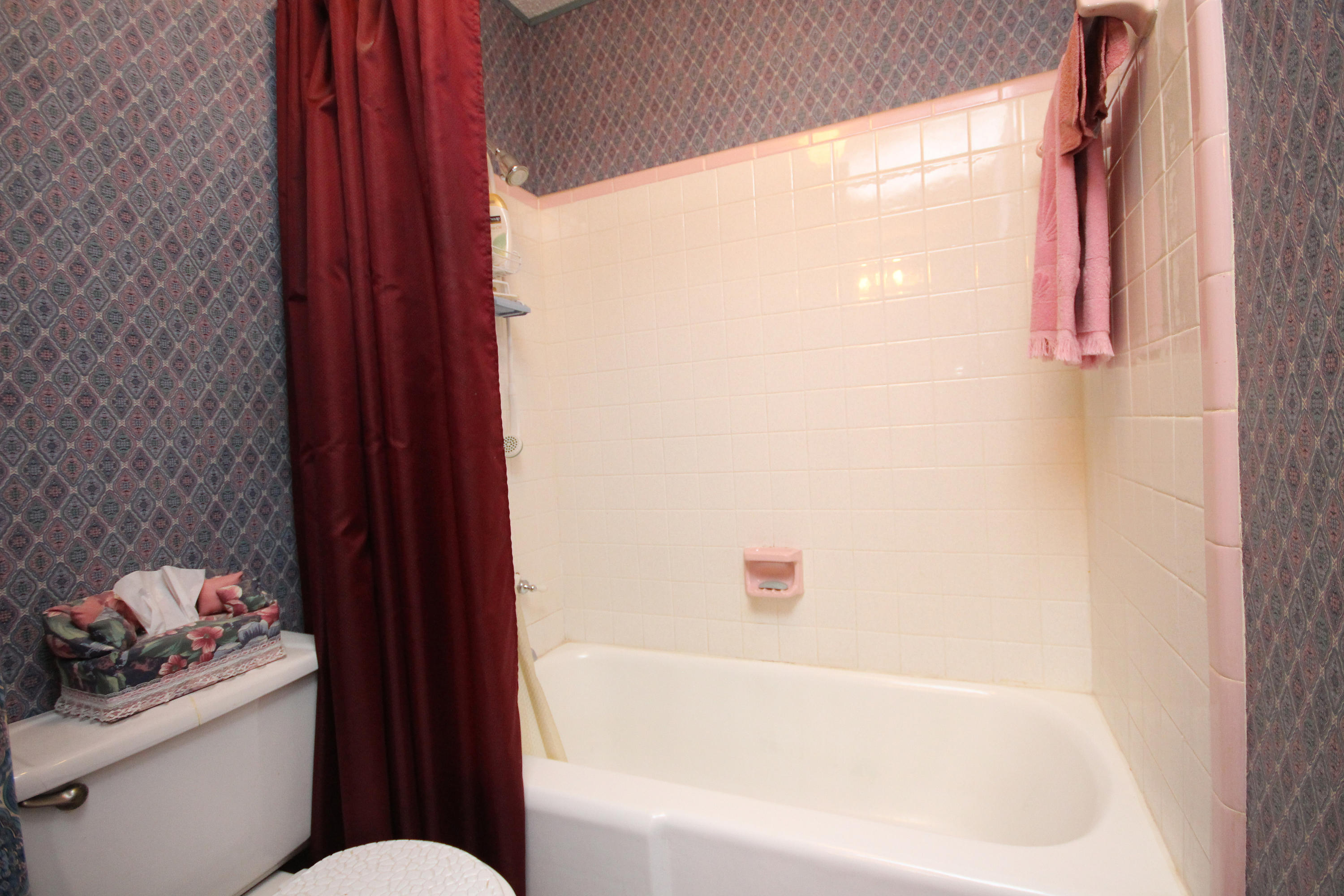 FOREST MANOR 1ST ADDN - Residential