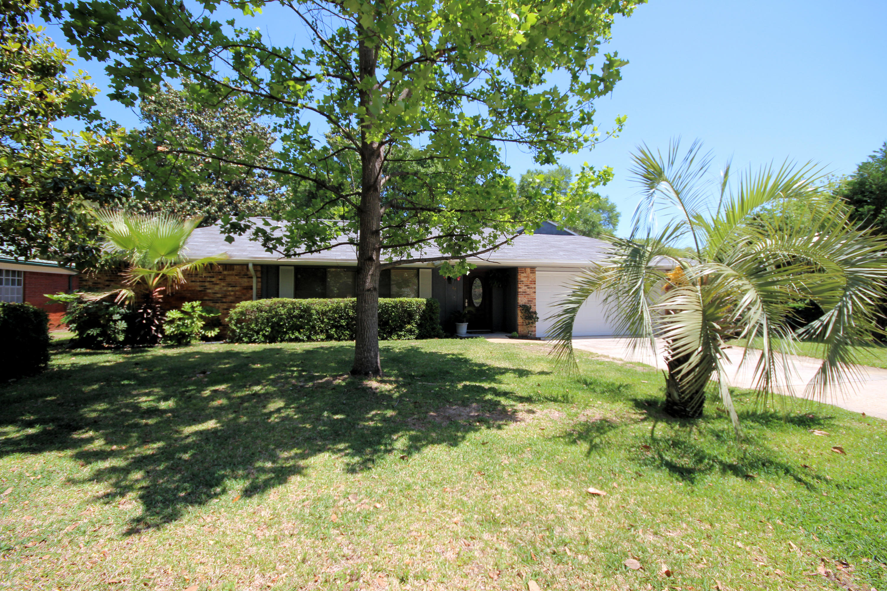 FOREST MANOR 1ST ADDN - Residential