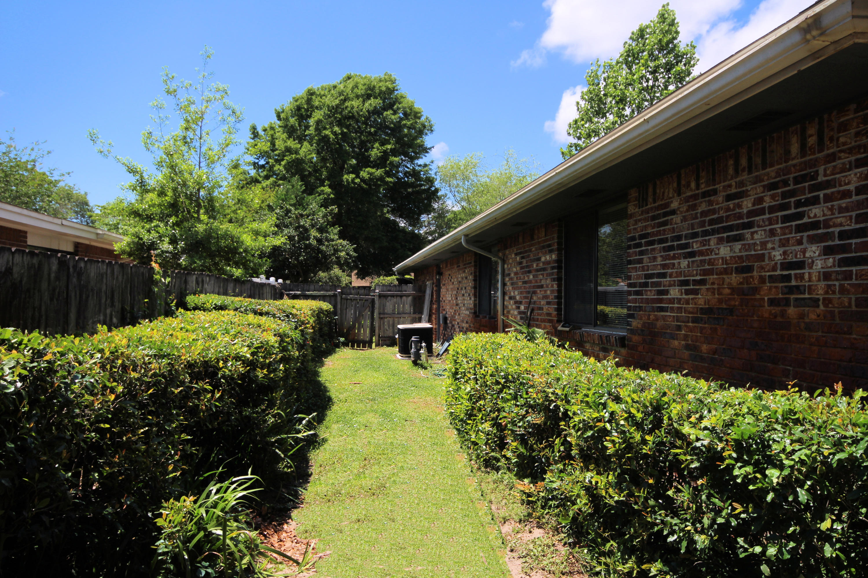 FOREST MANOR 1ST ADDN - Residential