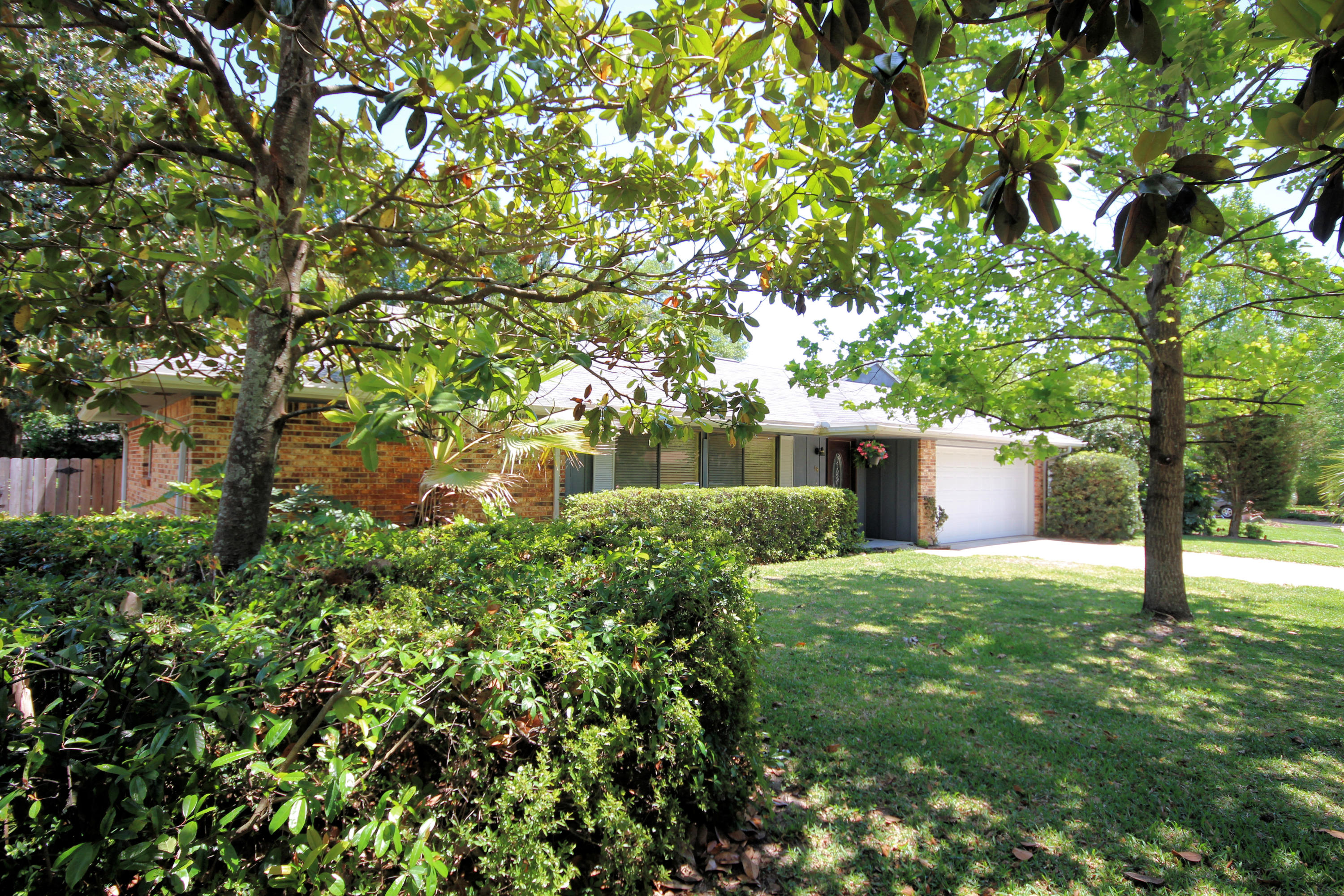 FOREST MANOR 1ST ADDN - Residential