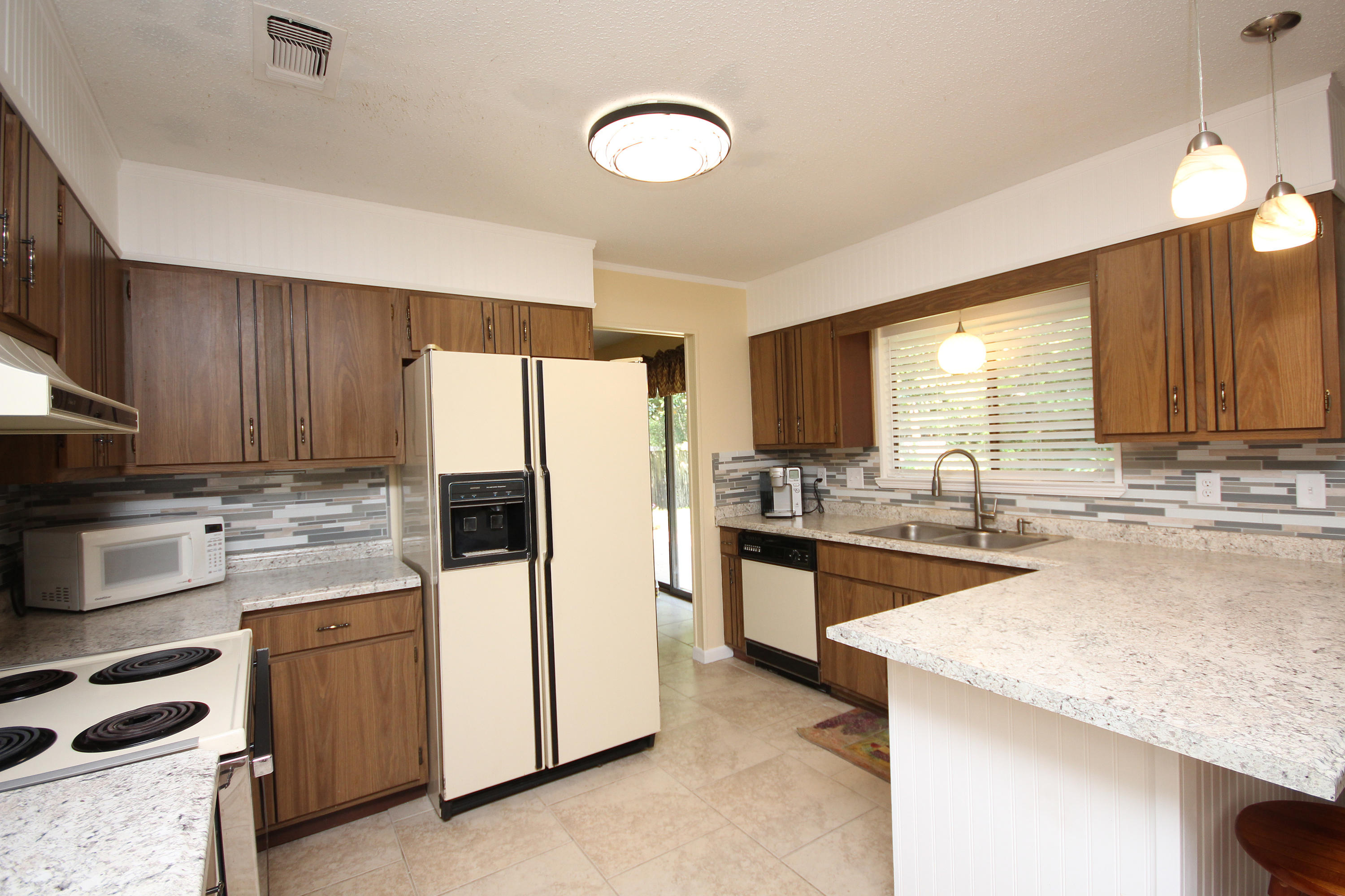 FOREST MANOR 1ST ADDN - Residential