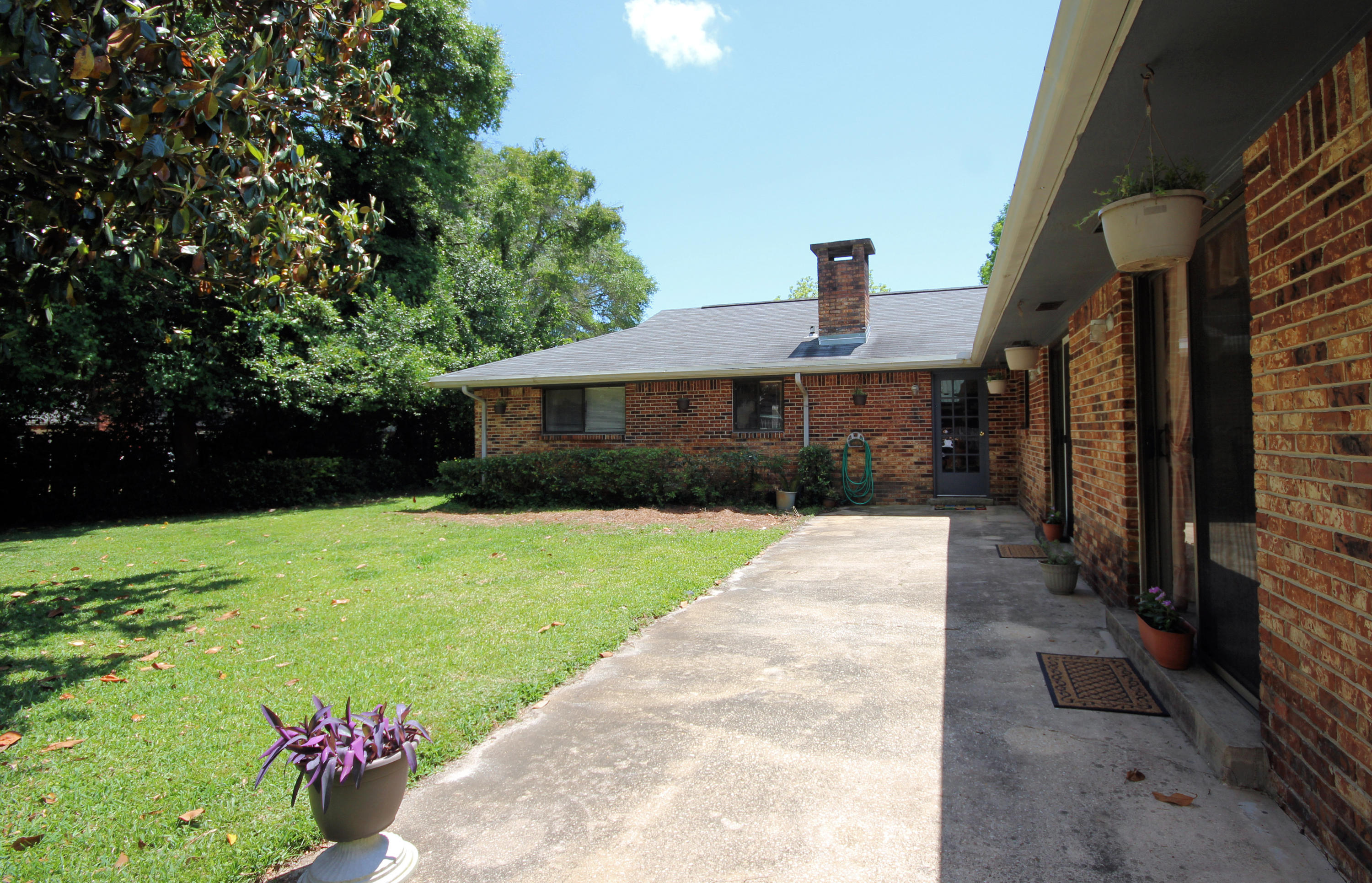 FOREST MANOR 1ST ADDN - Residential