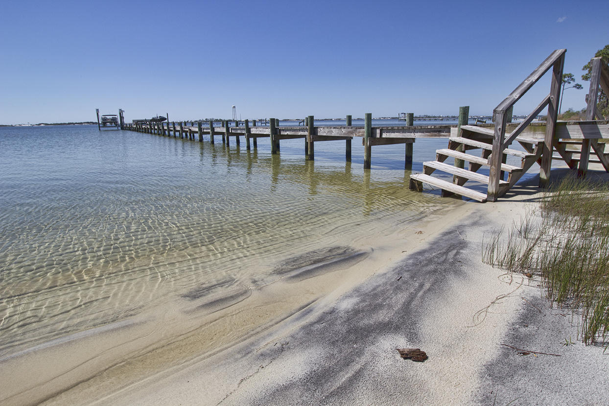 PRITCHARD POINT - Residential