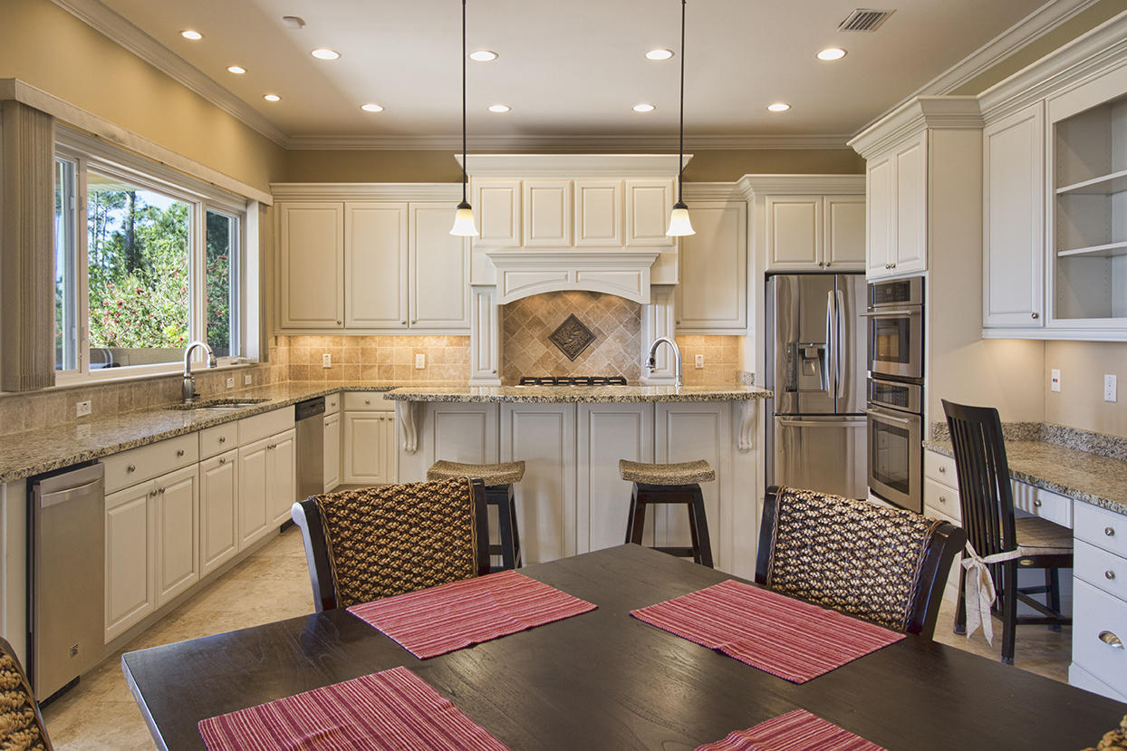 PRITCHARD POINT - Residential