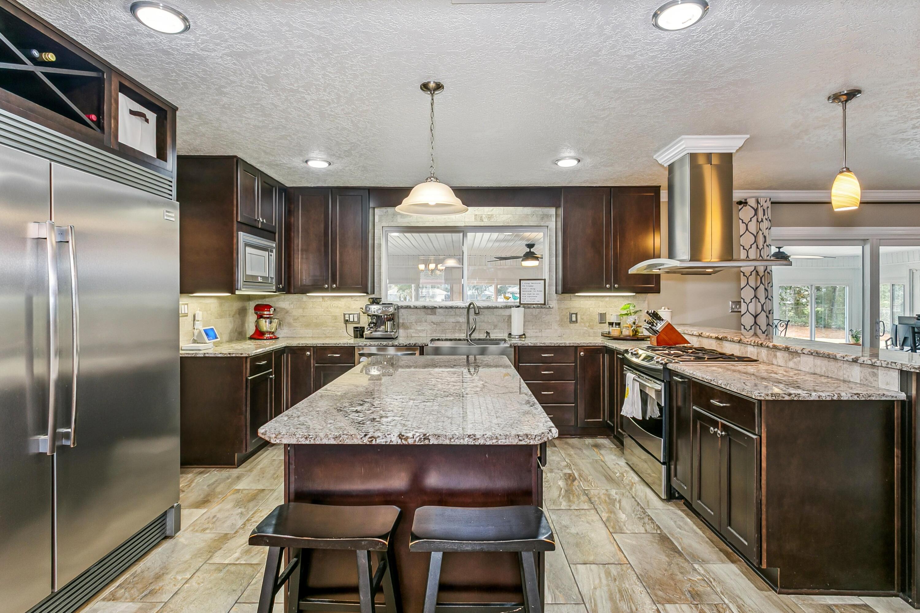 LAKE LORRAINE ESTATES - Residential