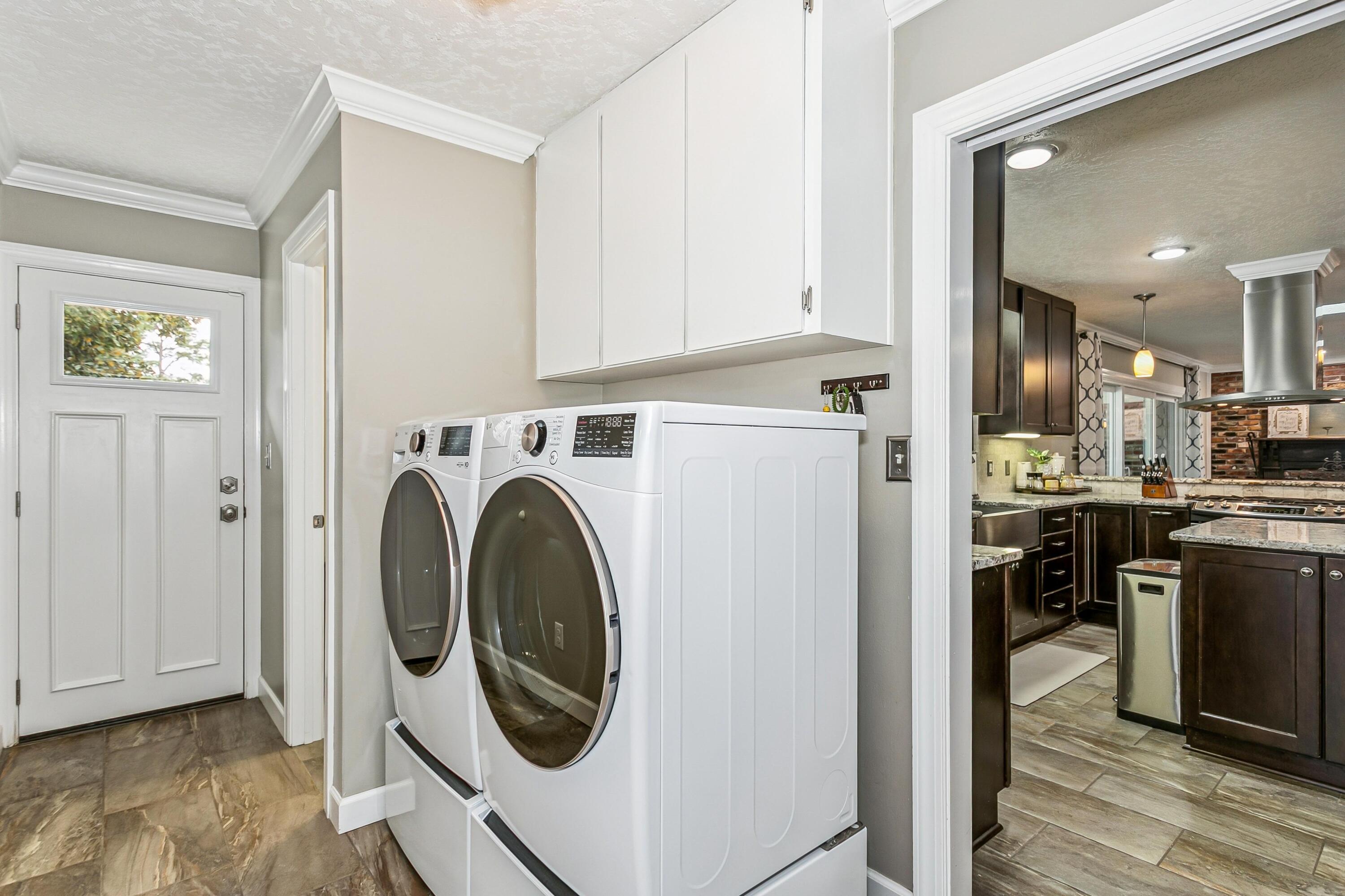 LAKE LORRAINE ESTATES - Residential