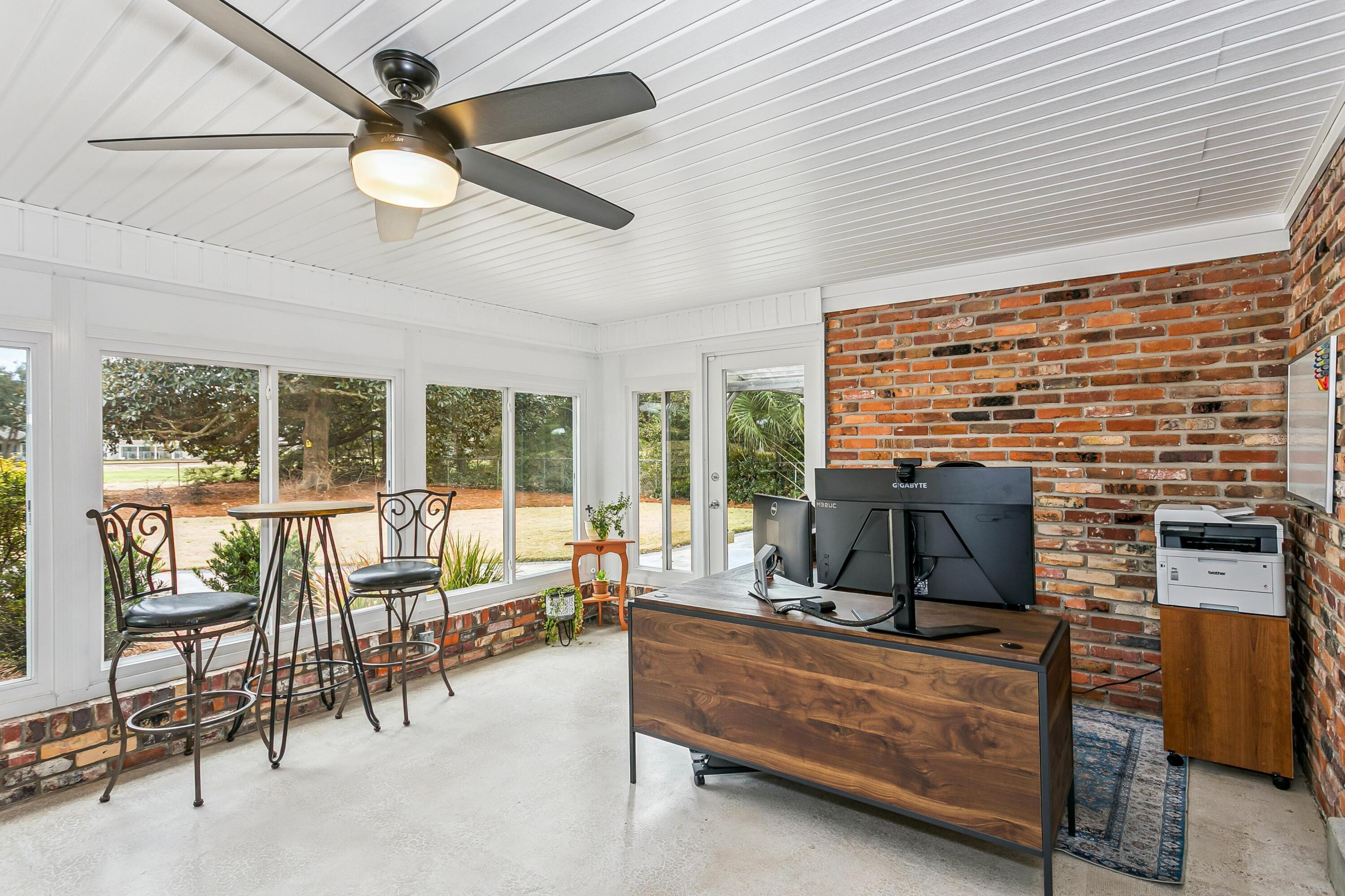 LAKE LORRAINE ESTATES - Residential