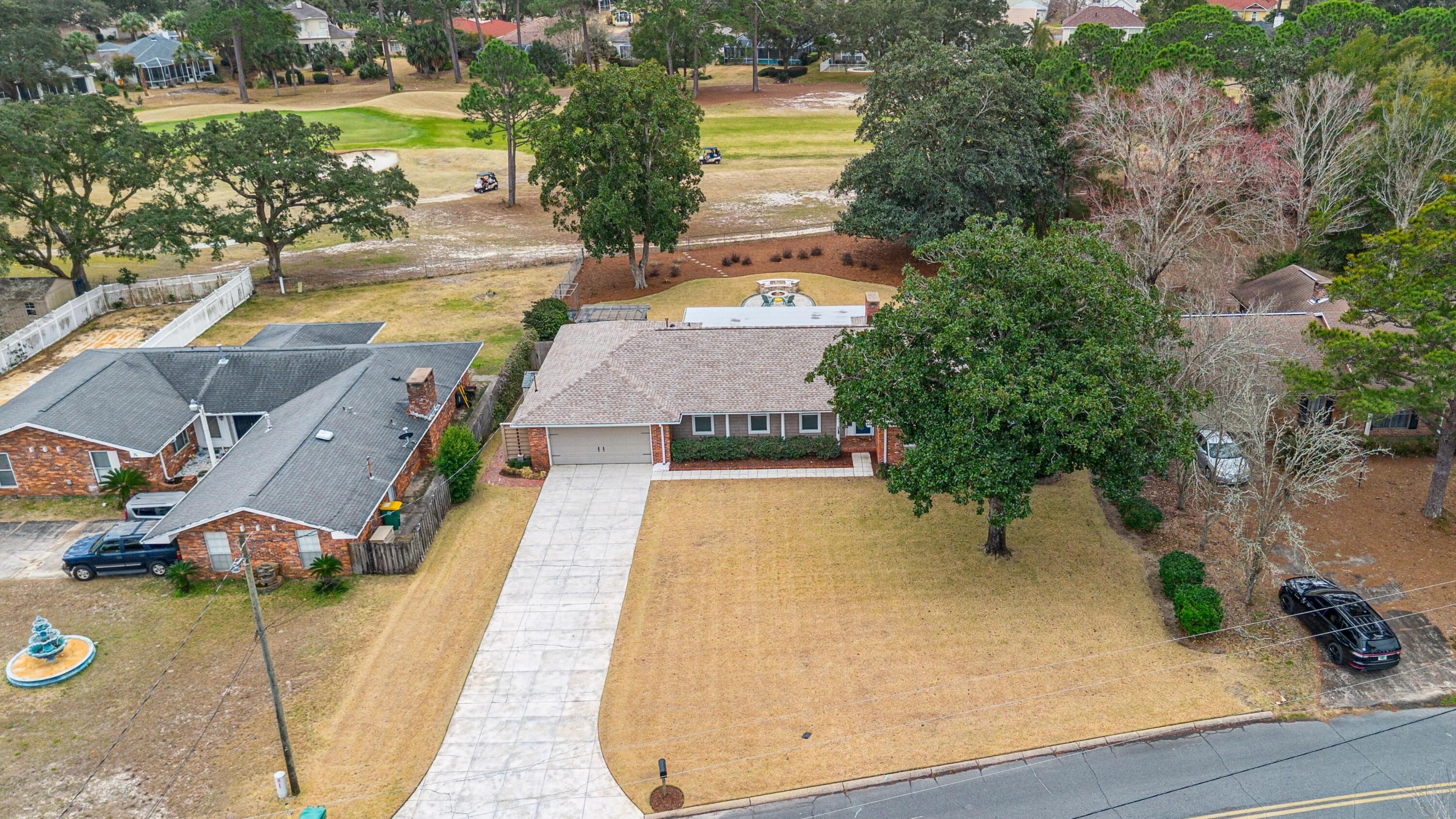 LAKE LORRAINE ESTATES - Residential