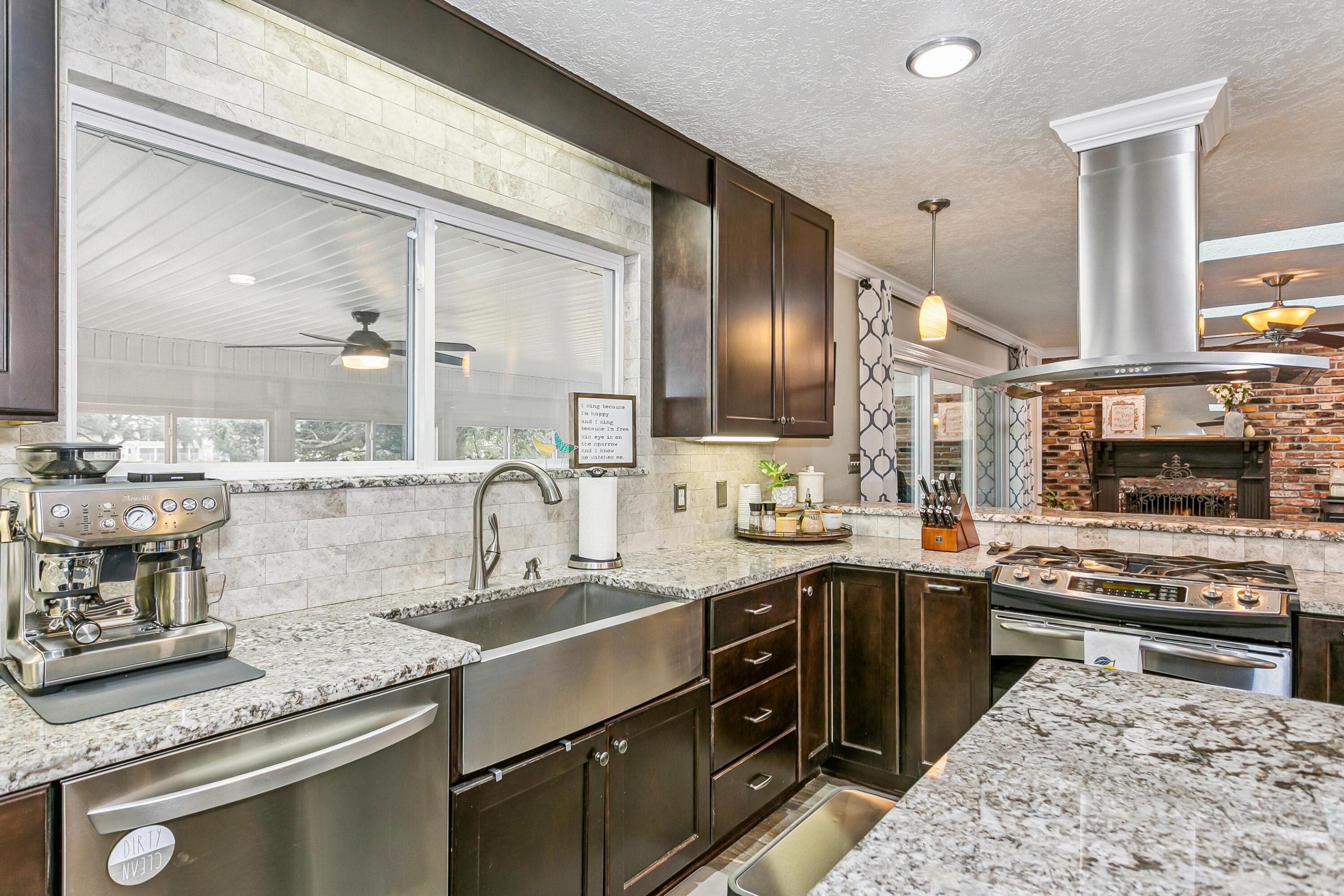 LAKE LORRAINE ESTATES - Residential