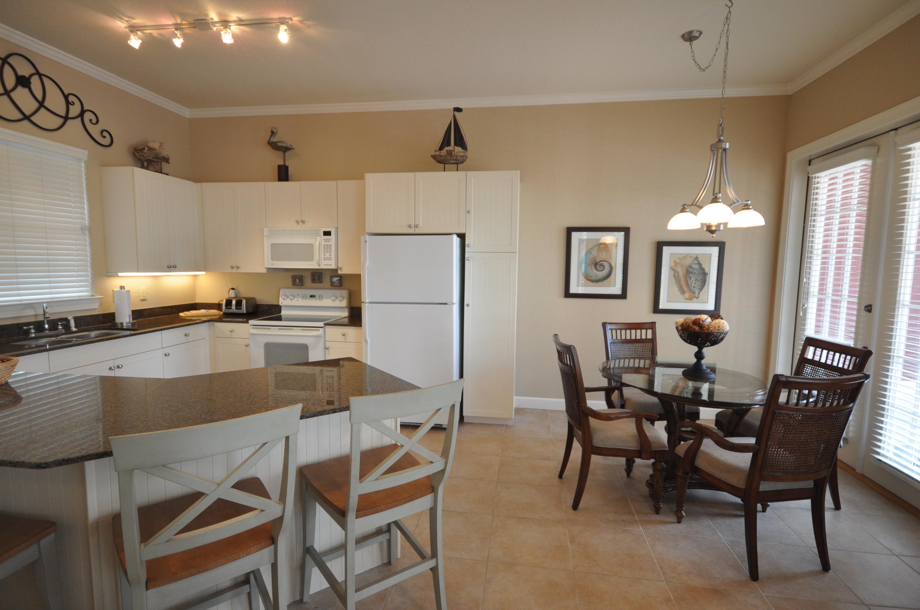 CRYSTAL COVE - Residential