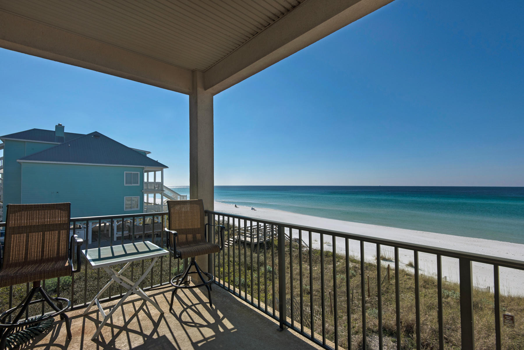 JOURNEYS END CONDO - Residential