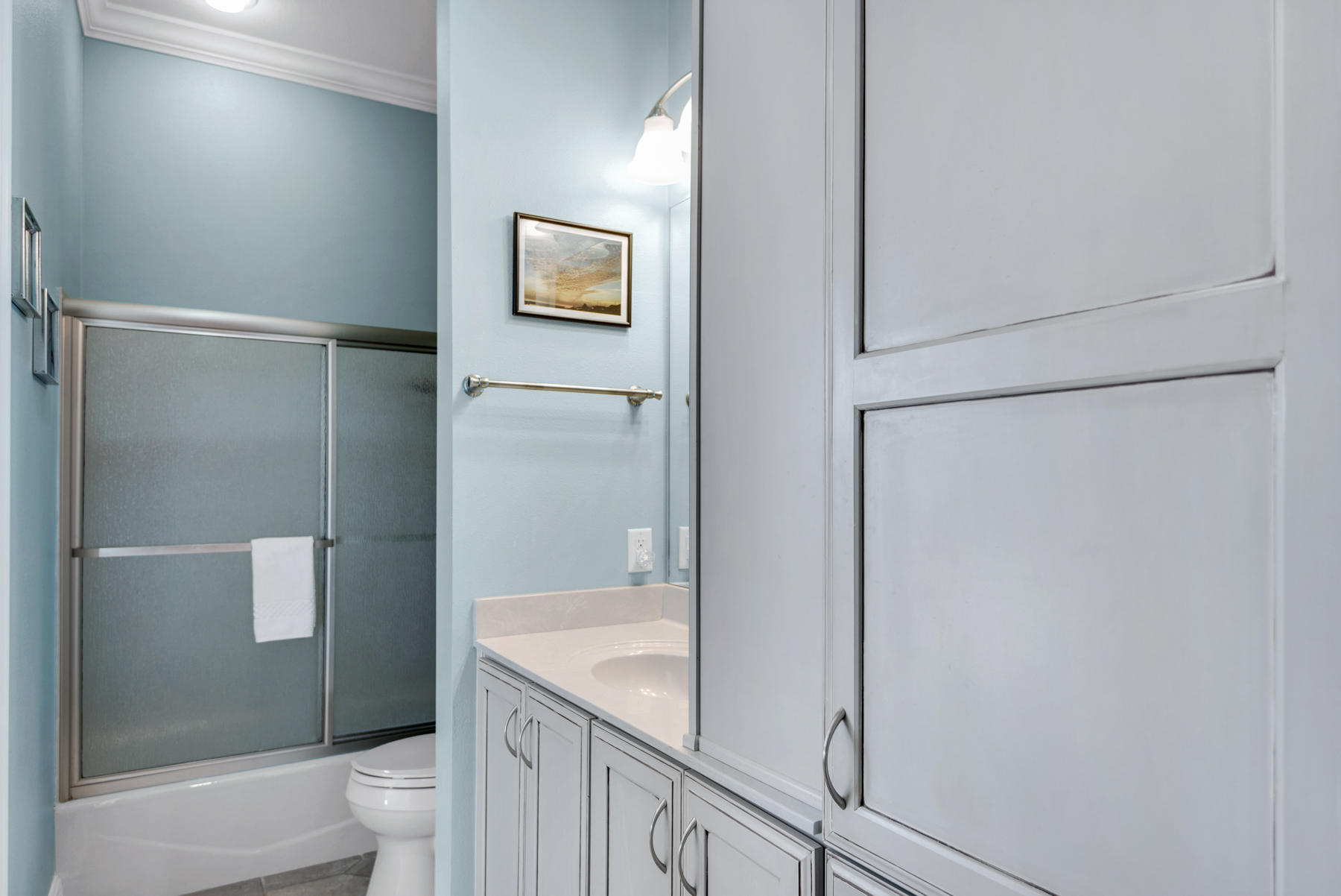 JOURNEYS END CONDO - Residential