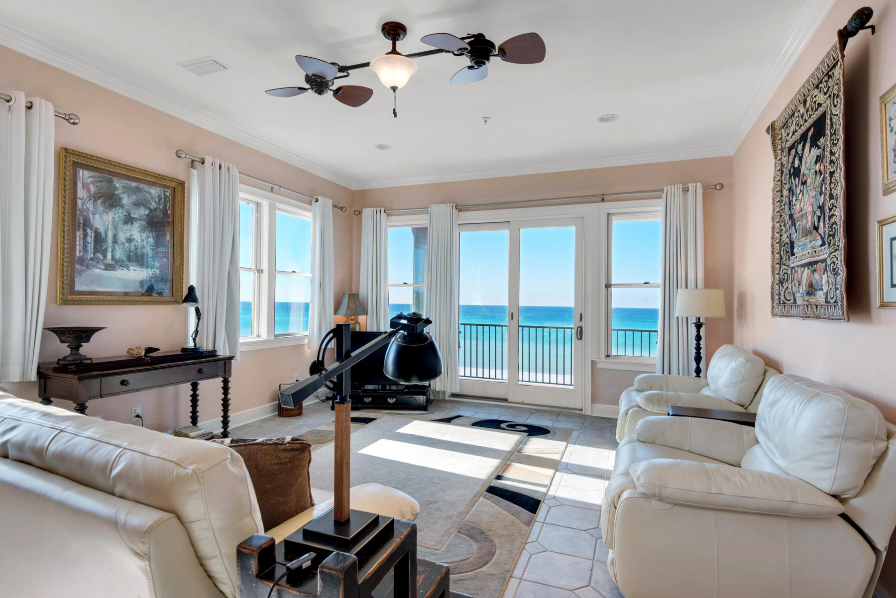JOURNEYS END CONDO - Residential