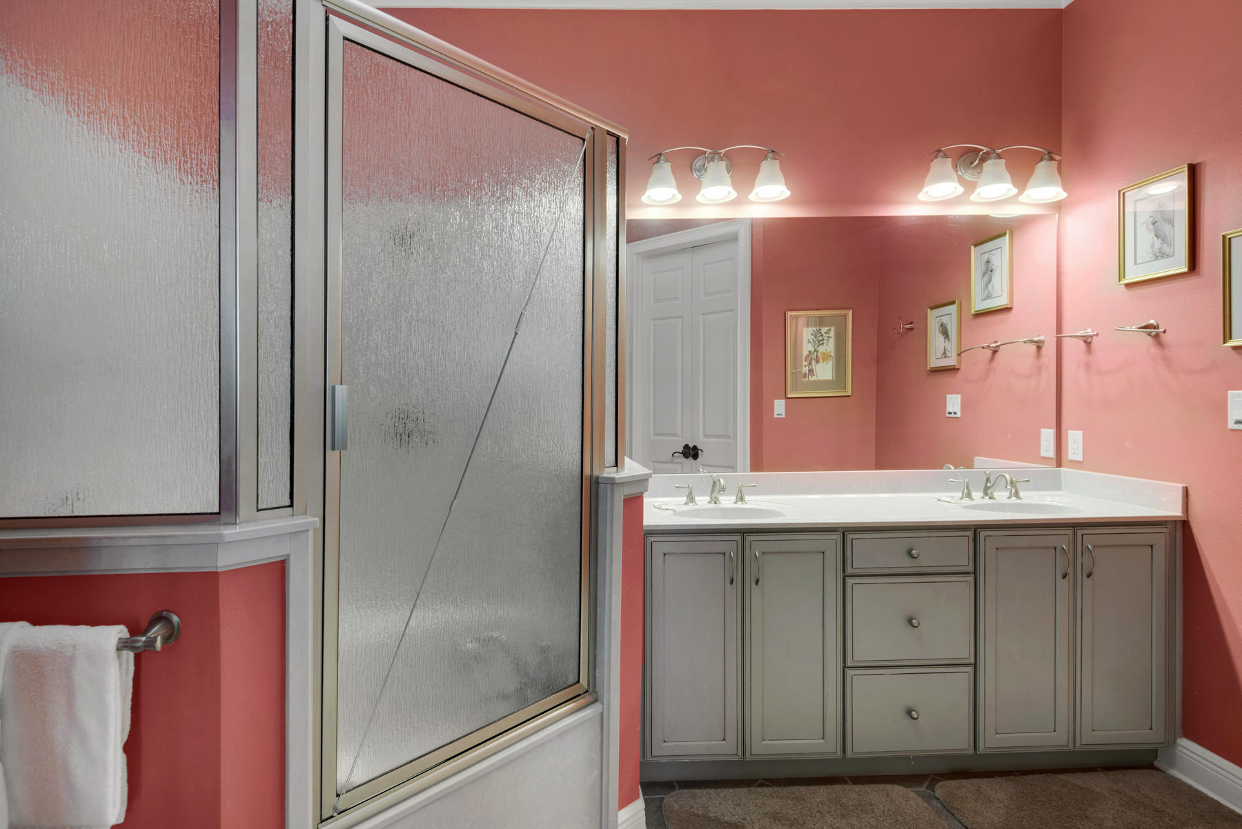 JOURNEYS END CONDO - Residential