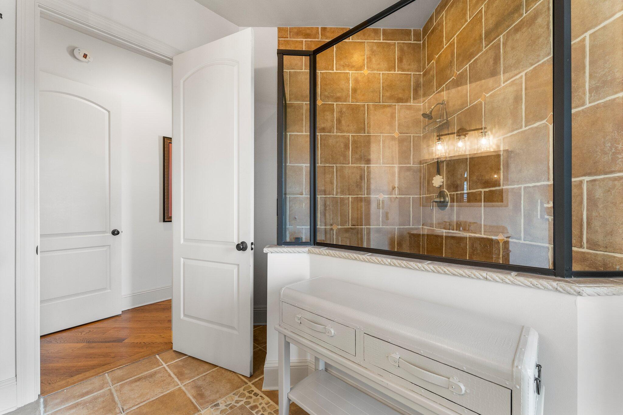 SAINT TROPEZ - Residential