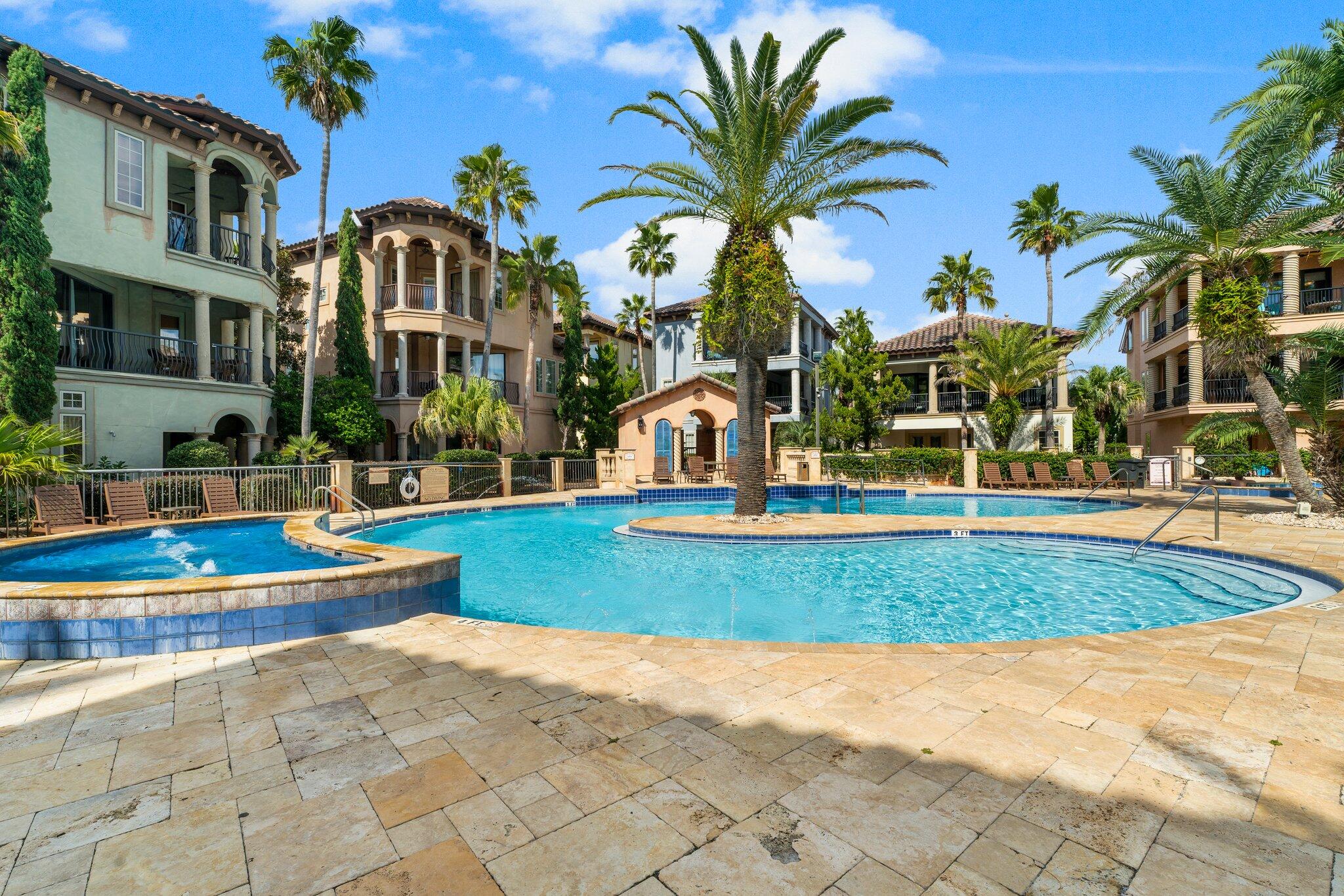 SAINT TROPEZ - Residential