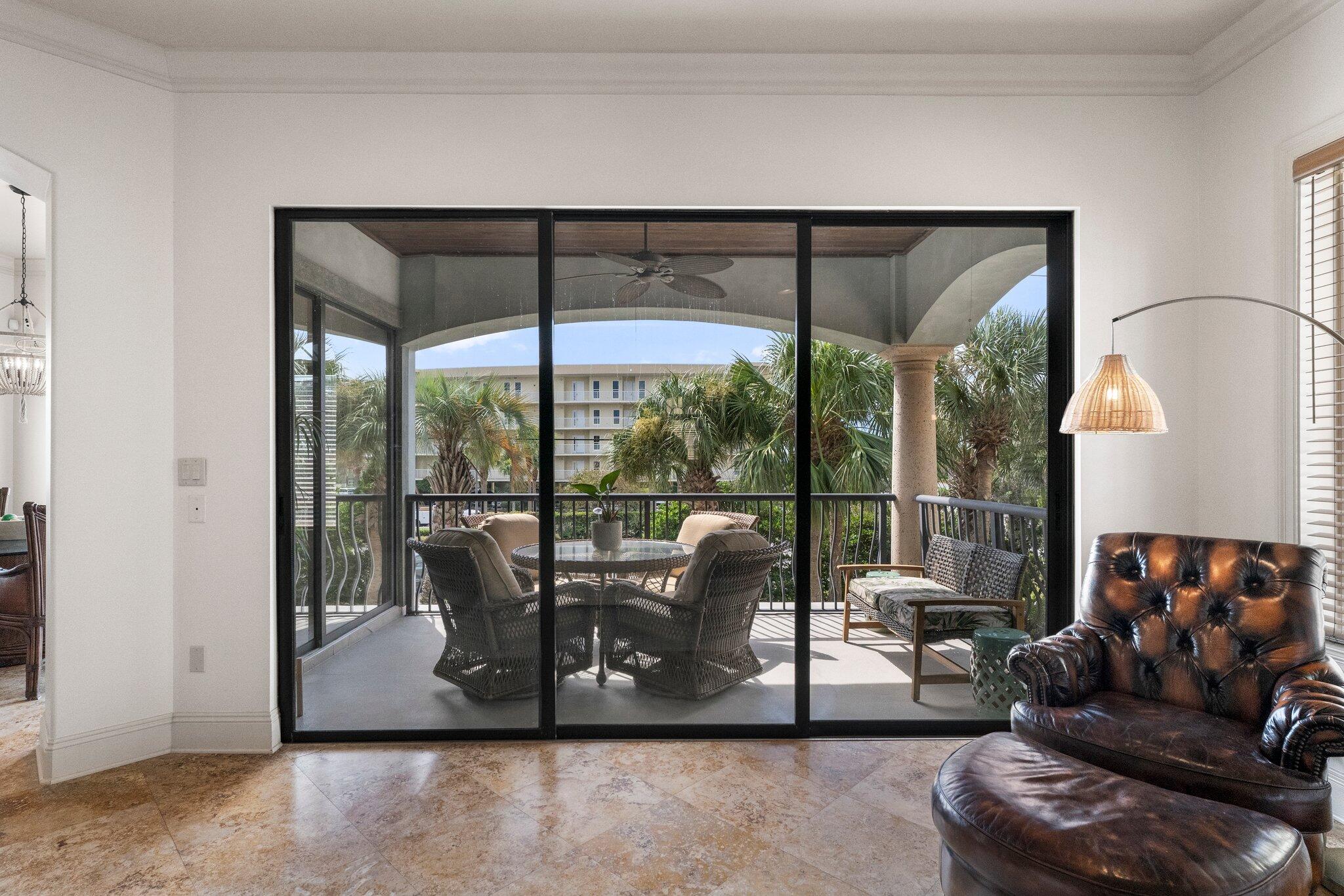 SAINT TROPEZ - Residential