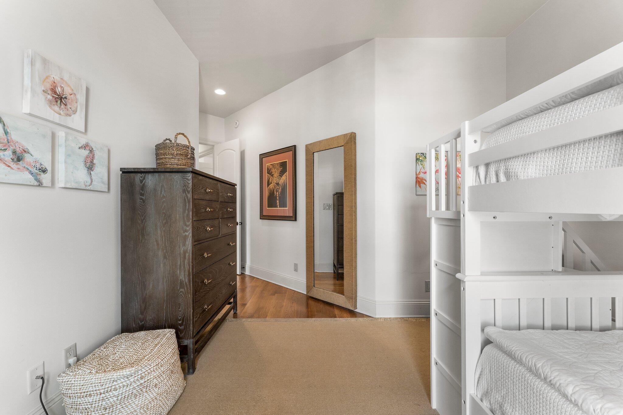 SAINT TROPEZ - Residential