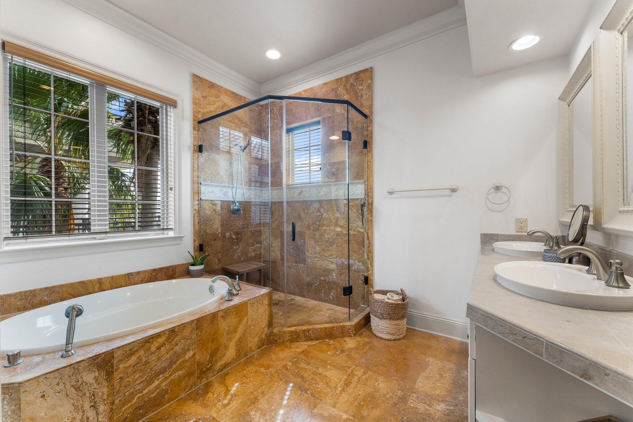 SAINT TROPEZ - Residential