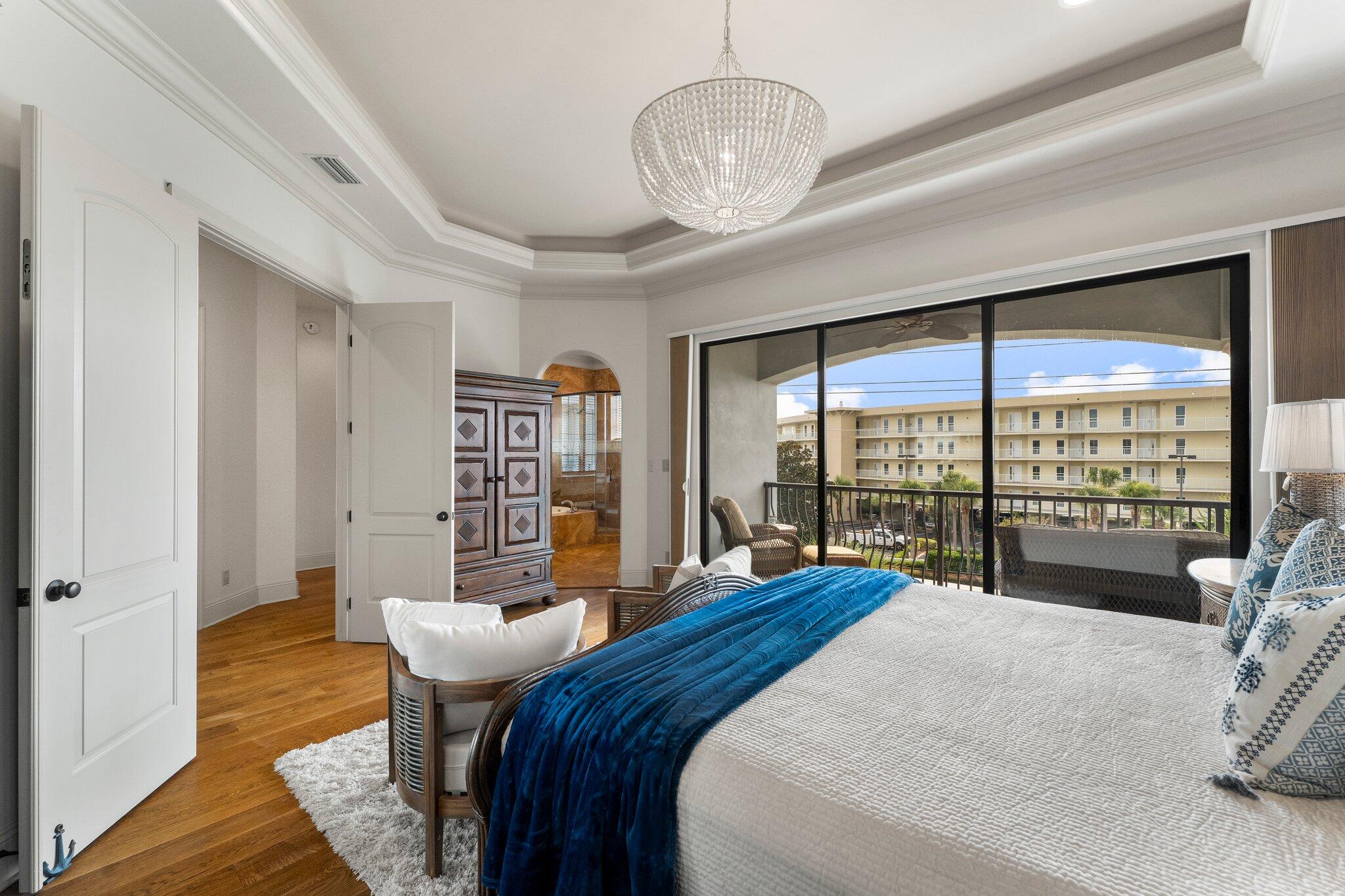 SAINT TROPEZ - Residential