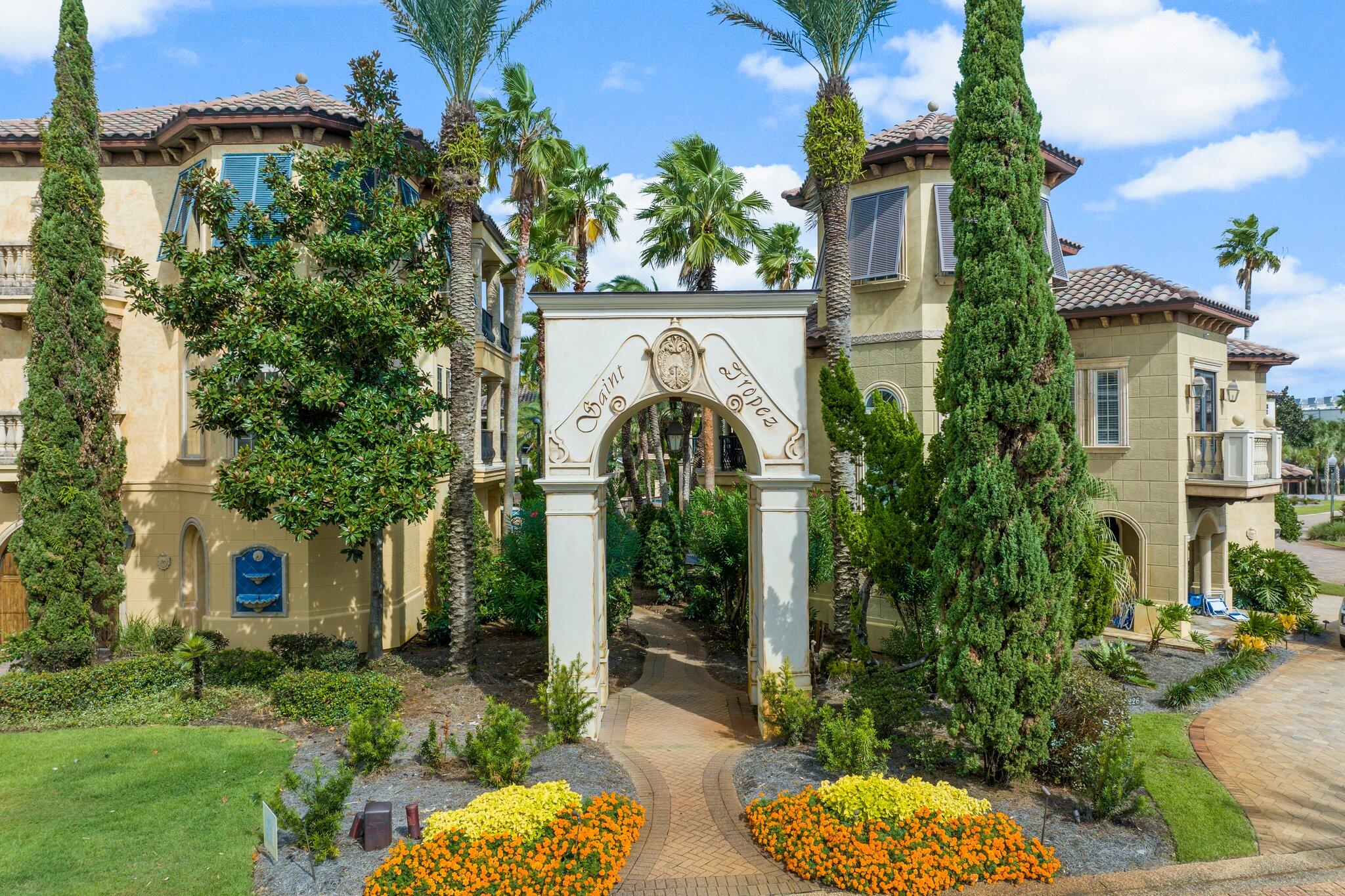 SAINT TROPEZ - Residential