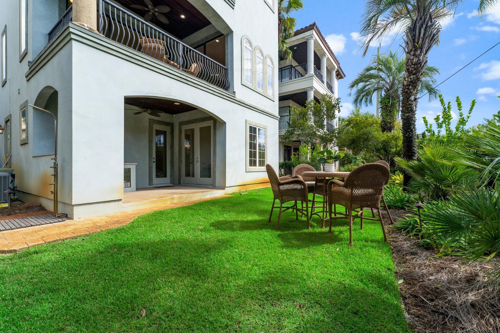 SAINT TROPEZ - Residential