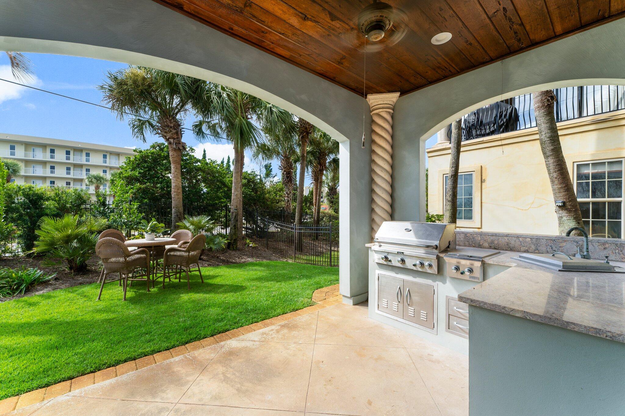 SAINT TROPEZ - Residential