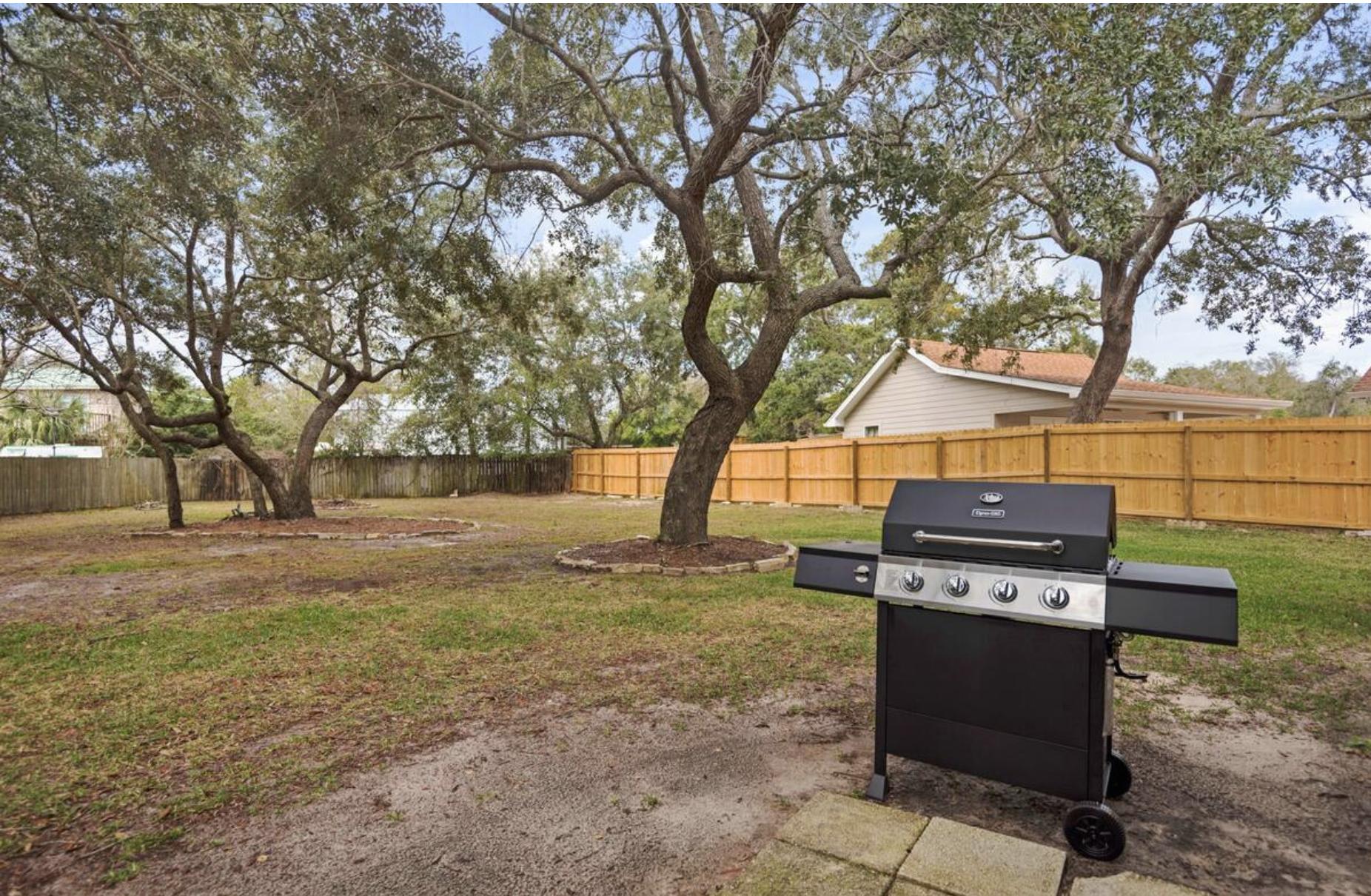 RIDGE WOOD MANOR - Residential Lease