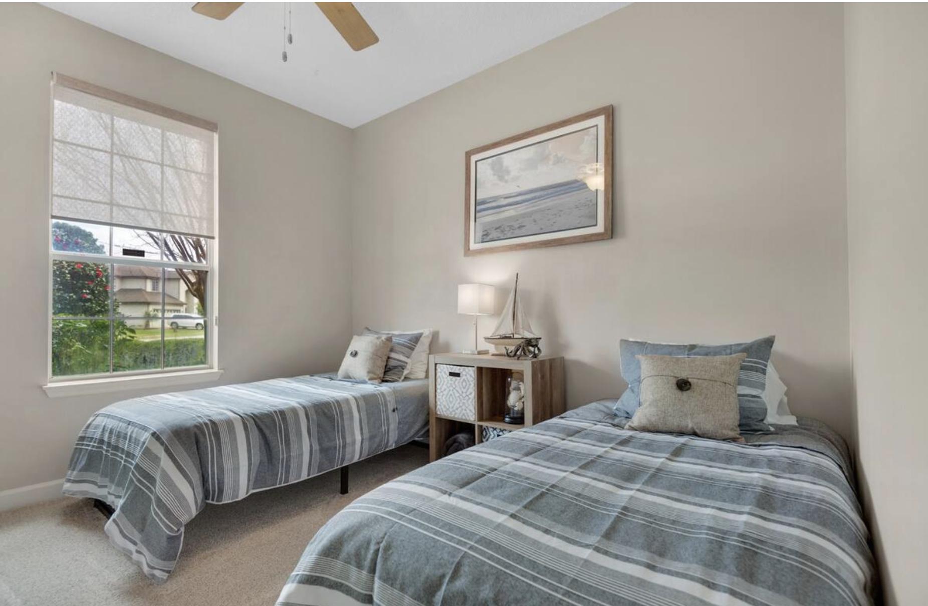 RIDGE WOOD MANOR - Residential Lease