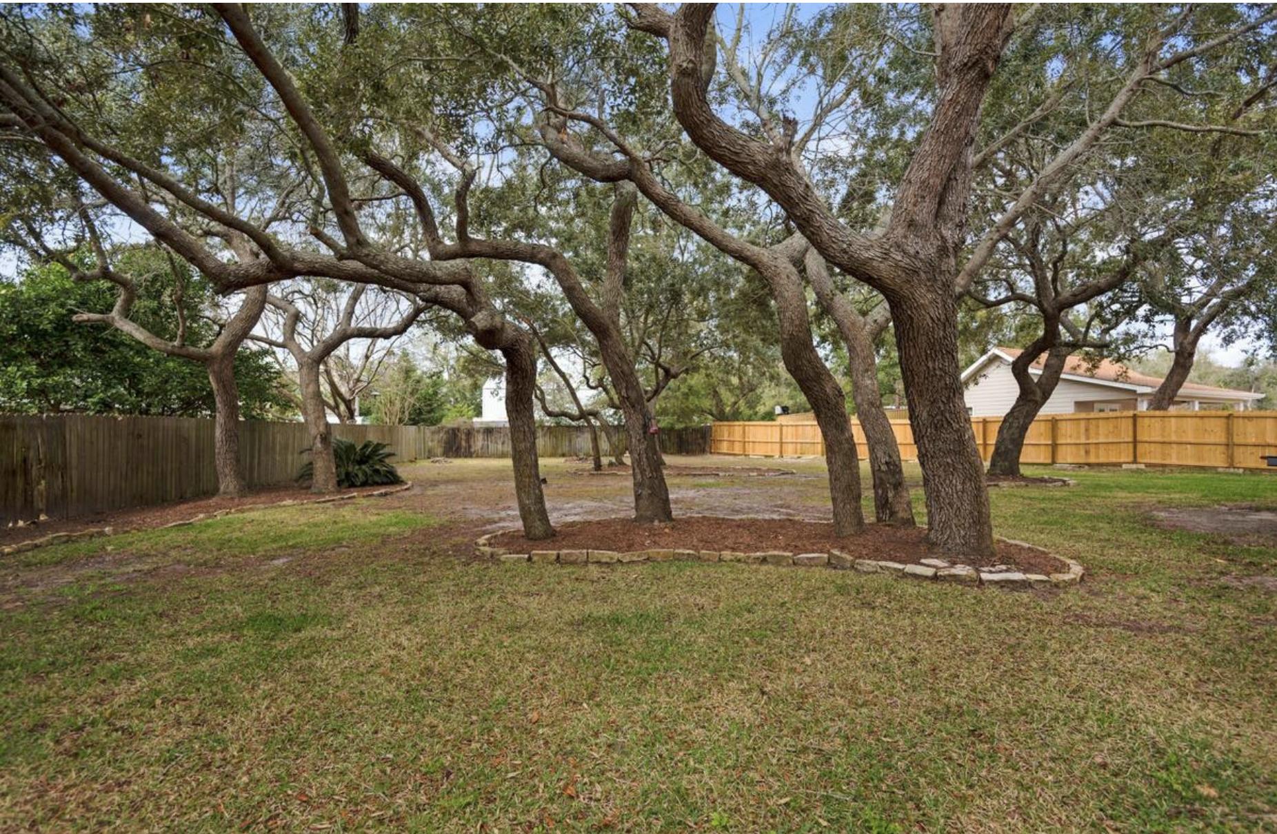 RIDGE WOOD MANOR - Residential Lease