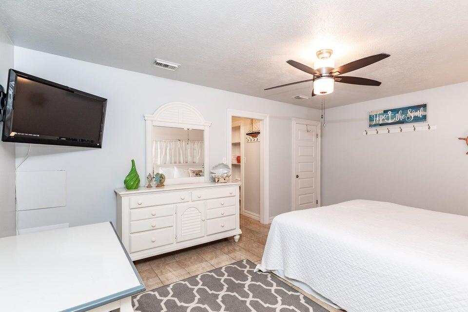 CRYSTAL VILLAS CONDO - Residential