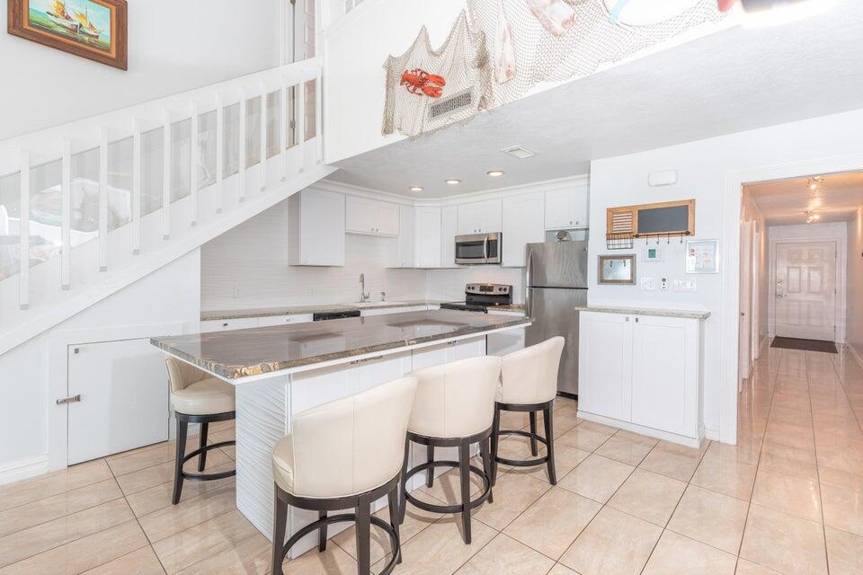CRYSTAL VILLAS CONDO - Residential