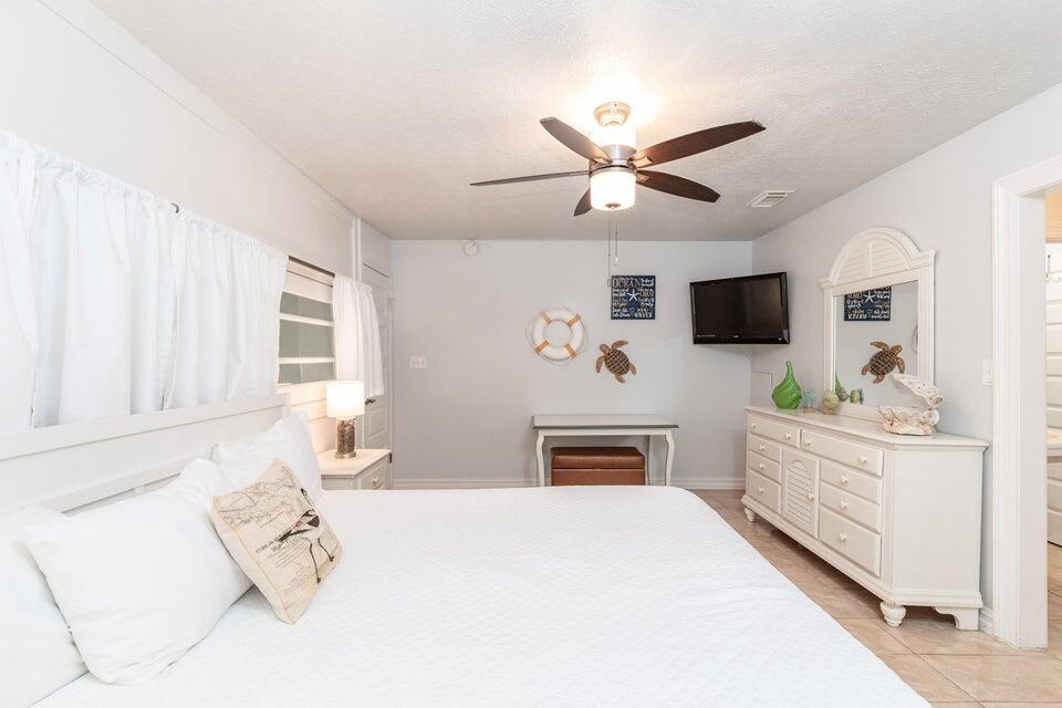 CRYSTAL VILLAS CONDO - Residential